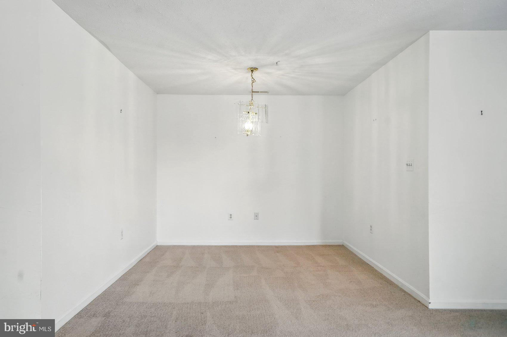 BAYLAND CONDO - Residential