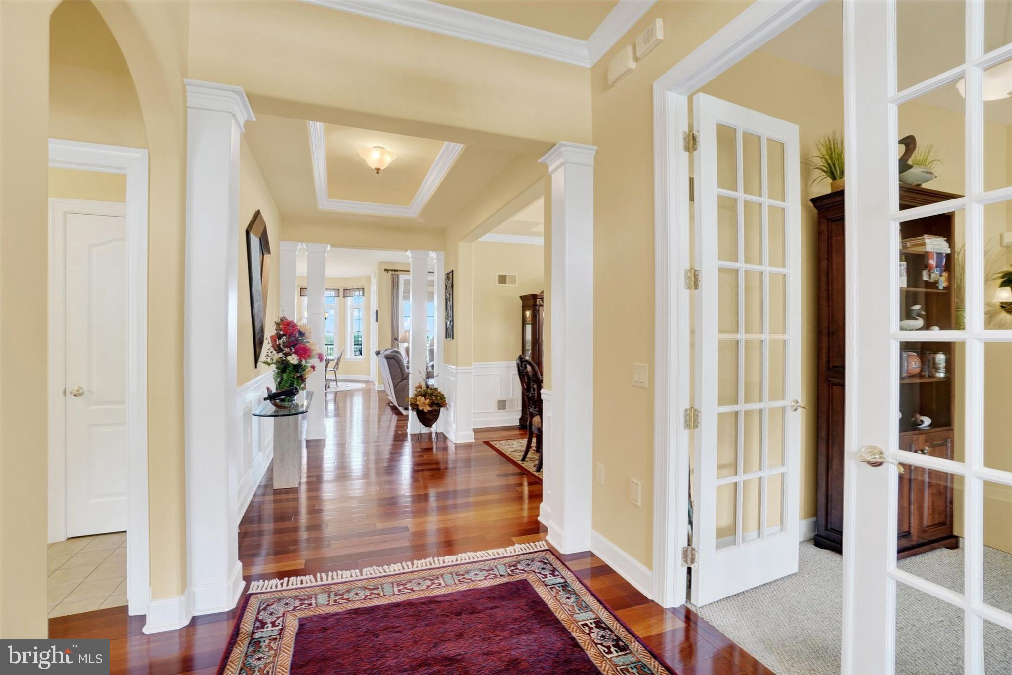 LAUREL VISTAS - Residential