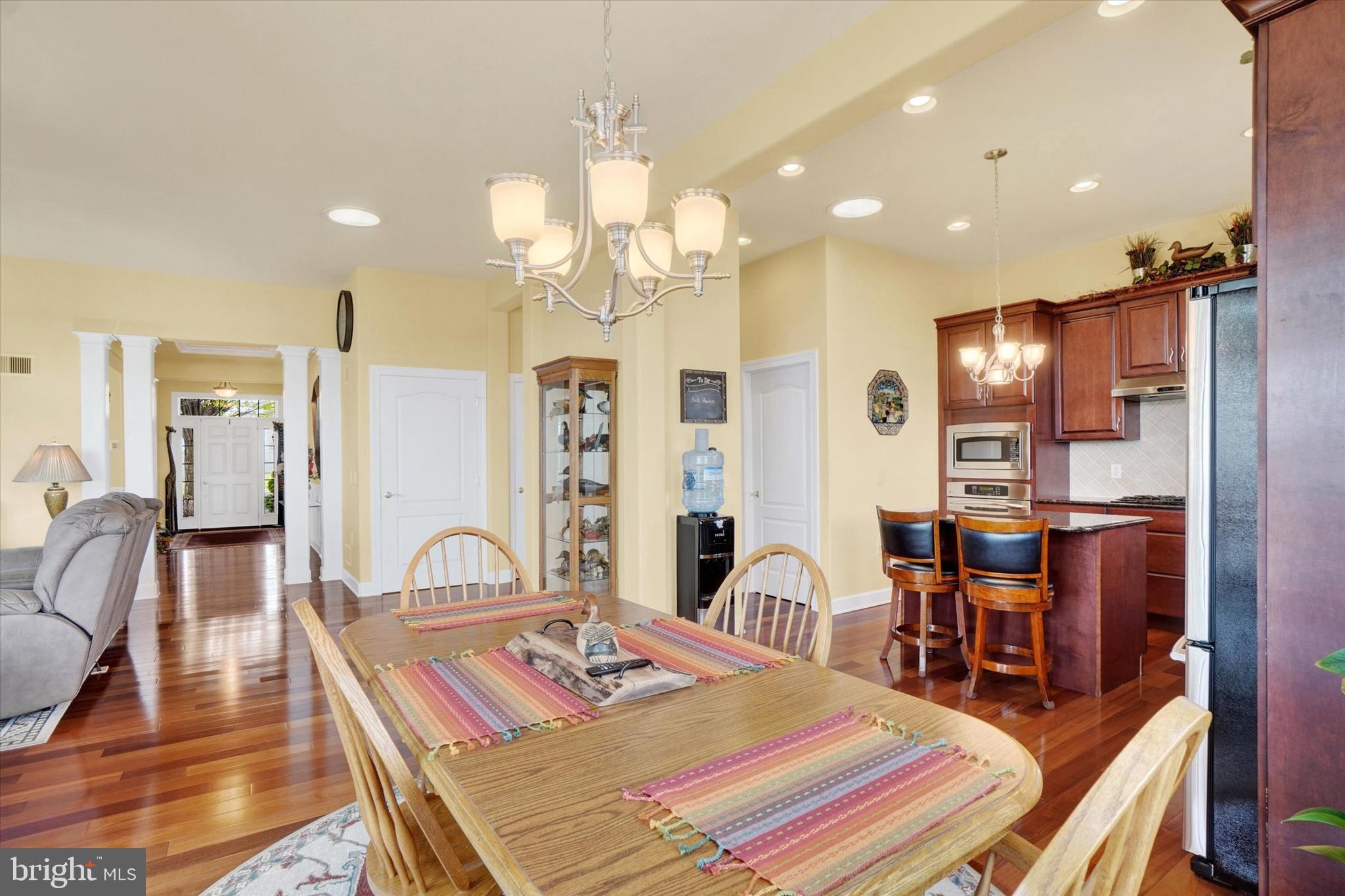 LAUREL VISTAS - Residential