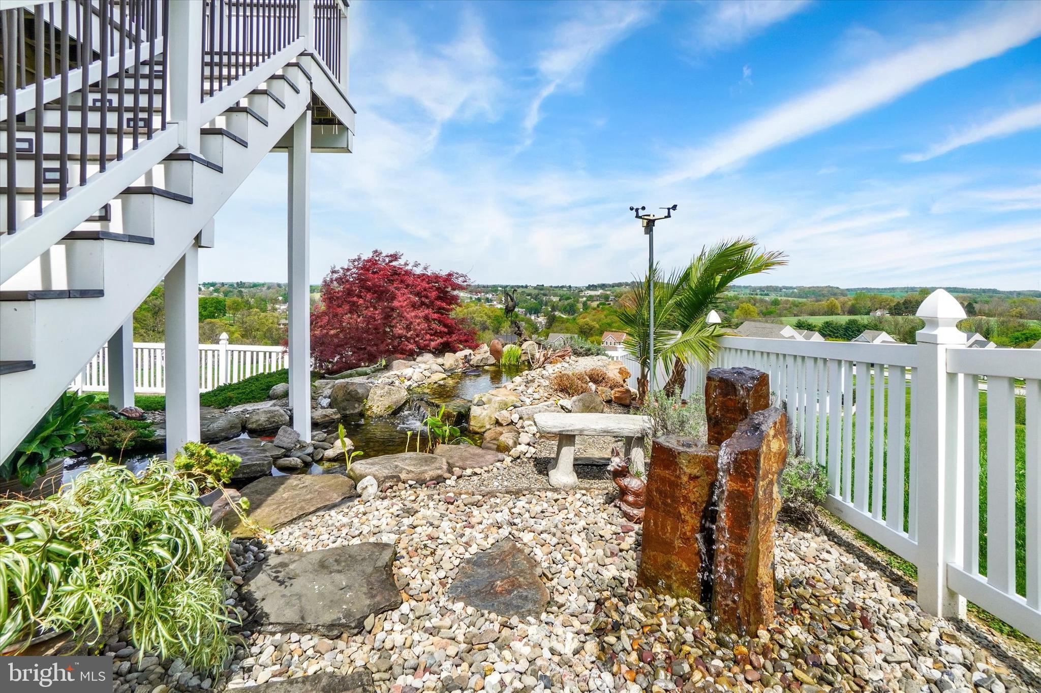 LAUREL VISTAS - Residential