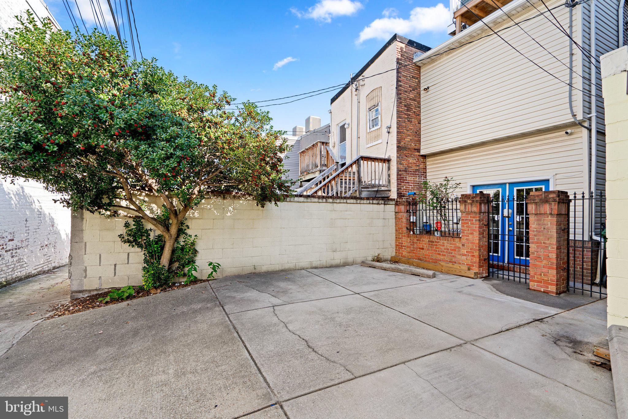 SOUTH BALTIMORE - Residential