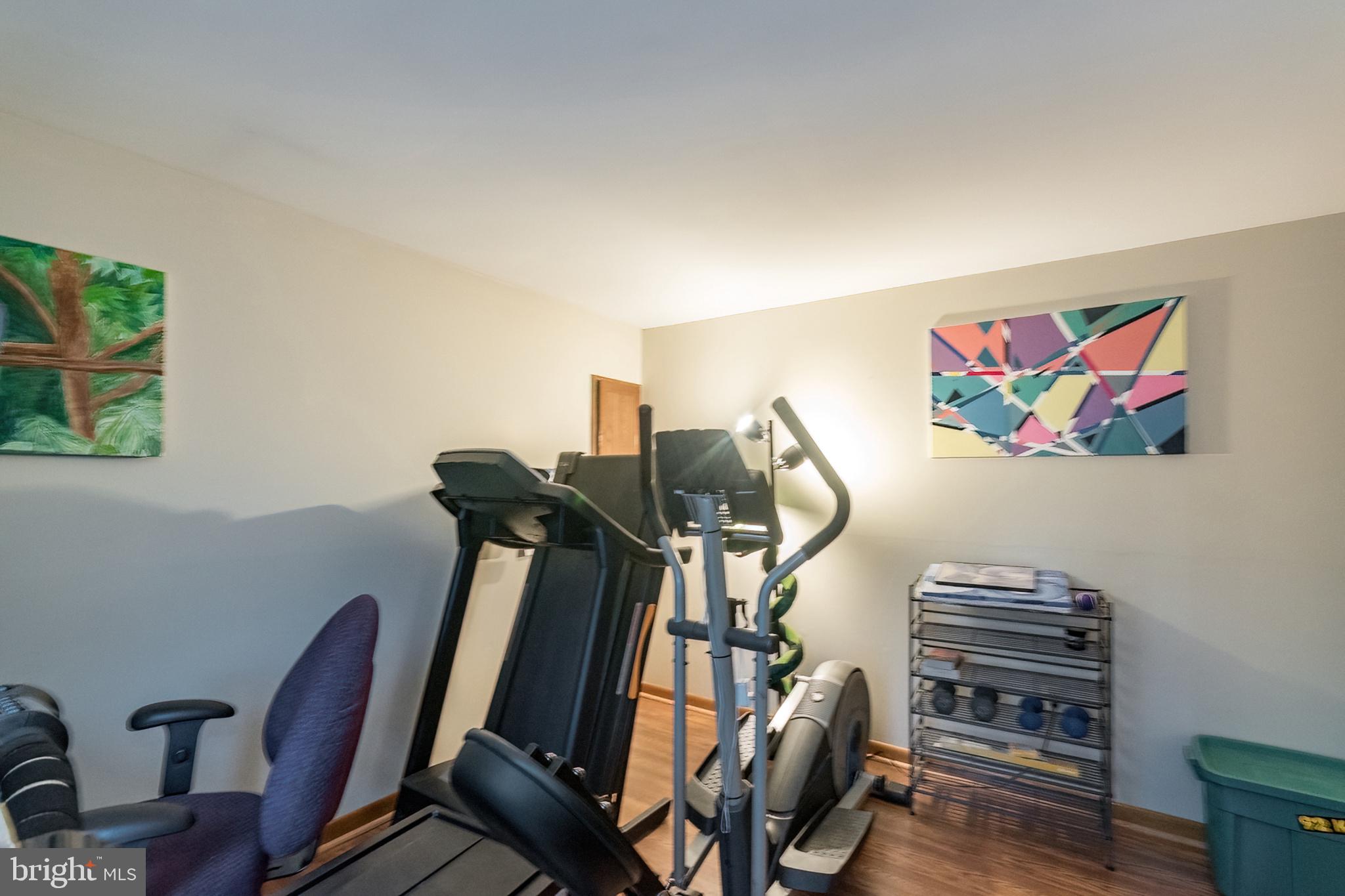 SOUTHLAWN - Residential