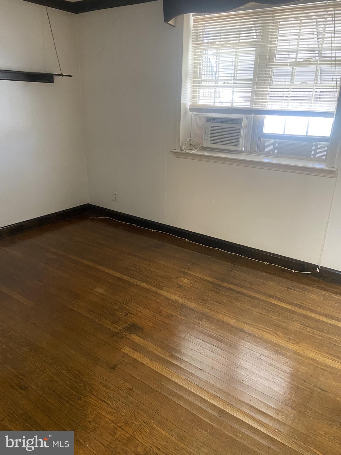 BRIDESBURG - Residential