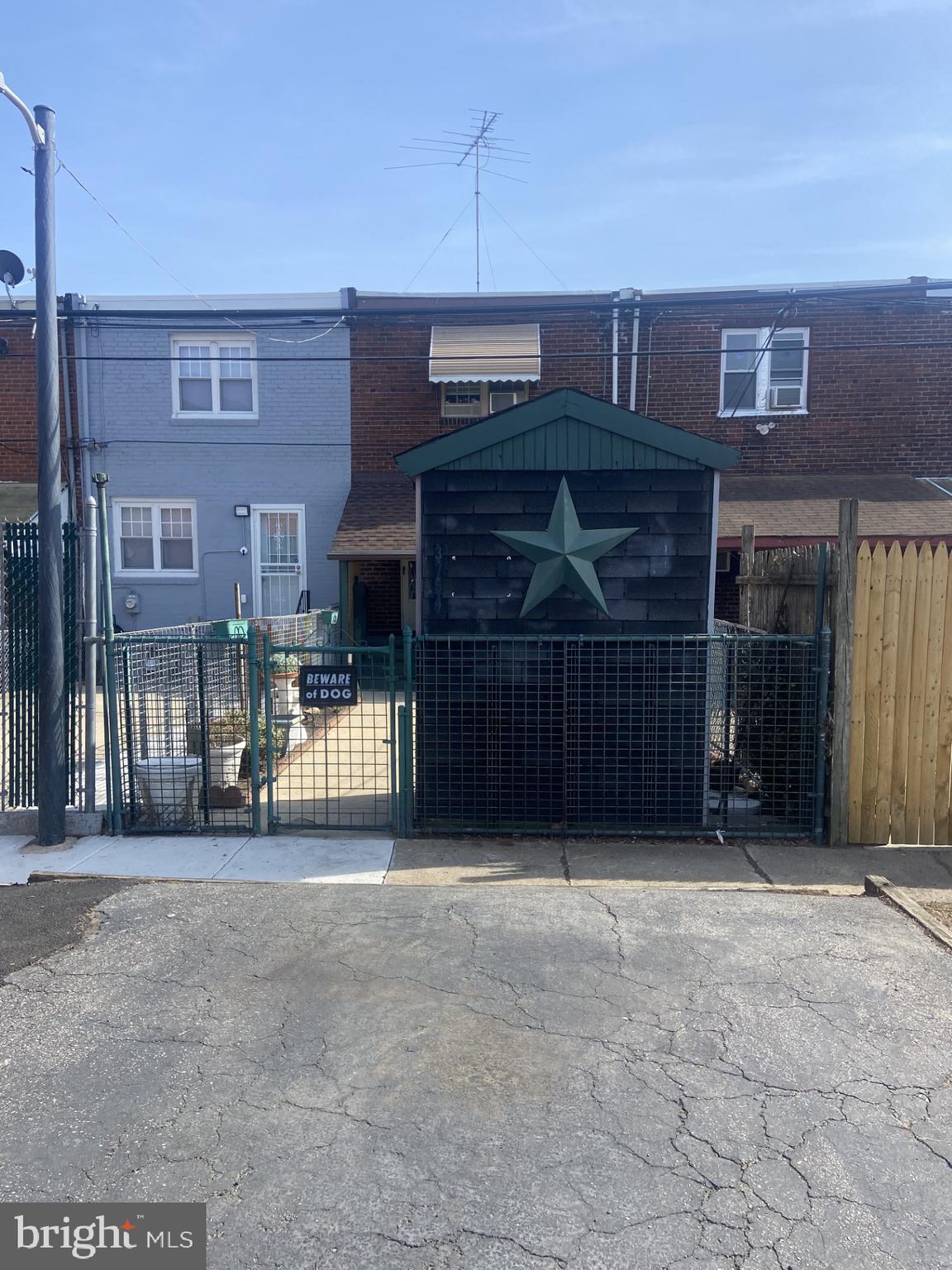 BRIDESBURG - Residential