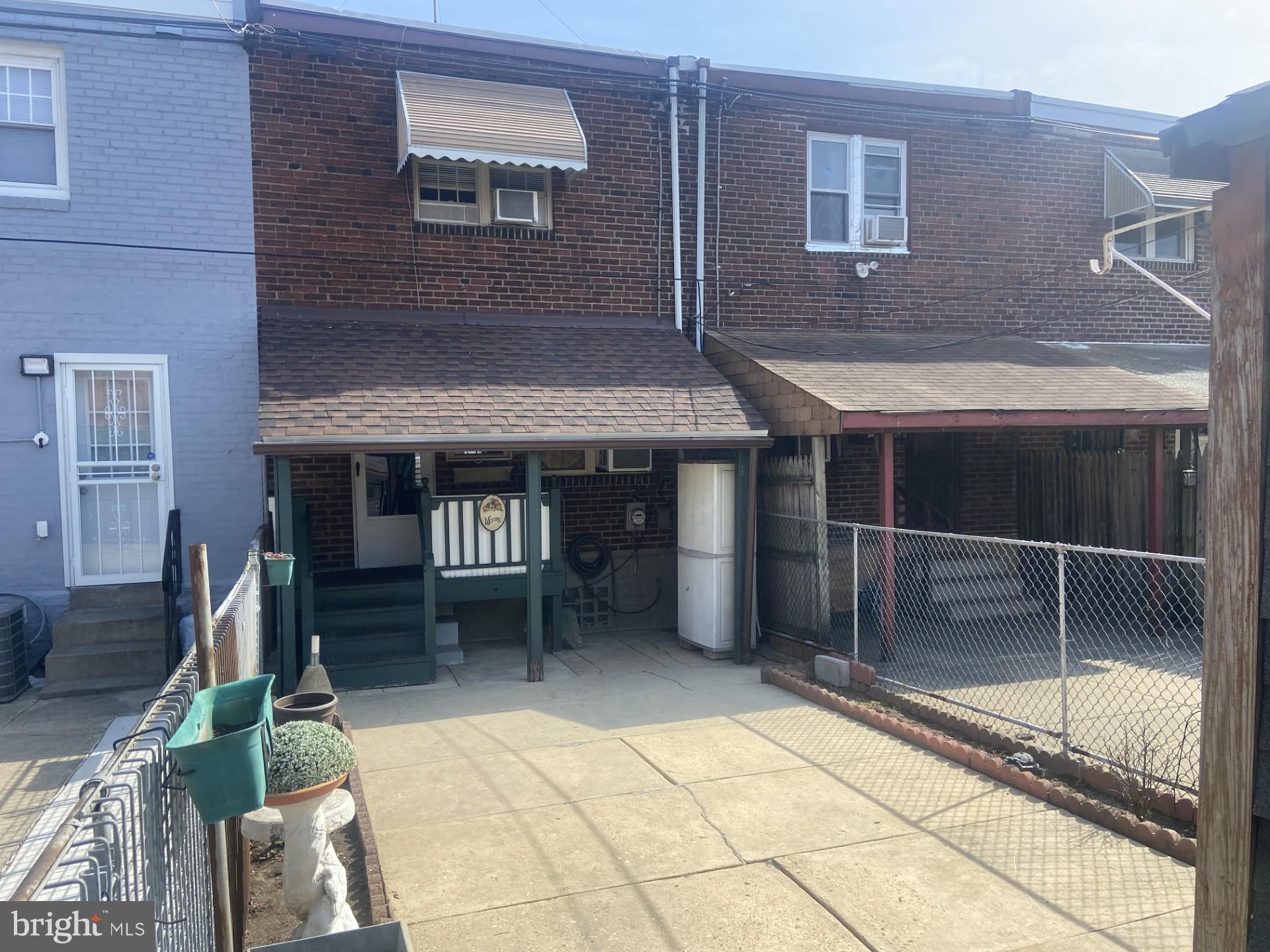 BRIDESBURG - Residential