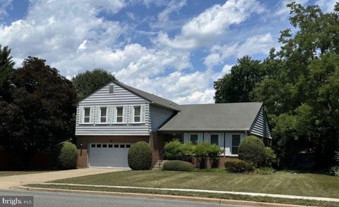 Photo of 4001 W Braddock Road, ALEXANDRIA, VA 22304 (MLS # VAAX2063540)