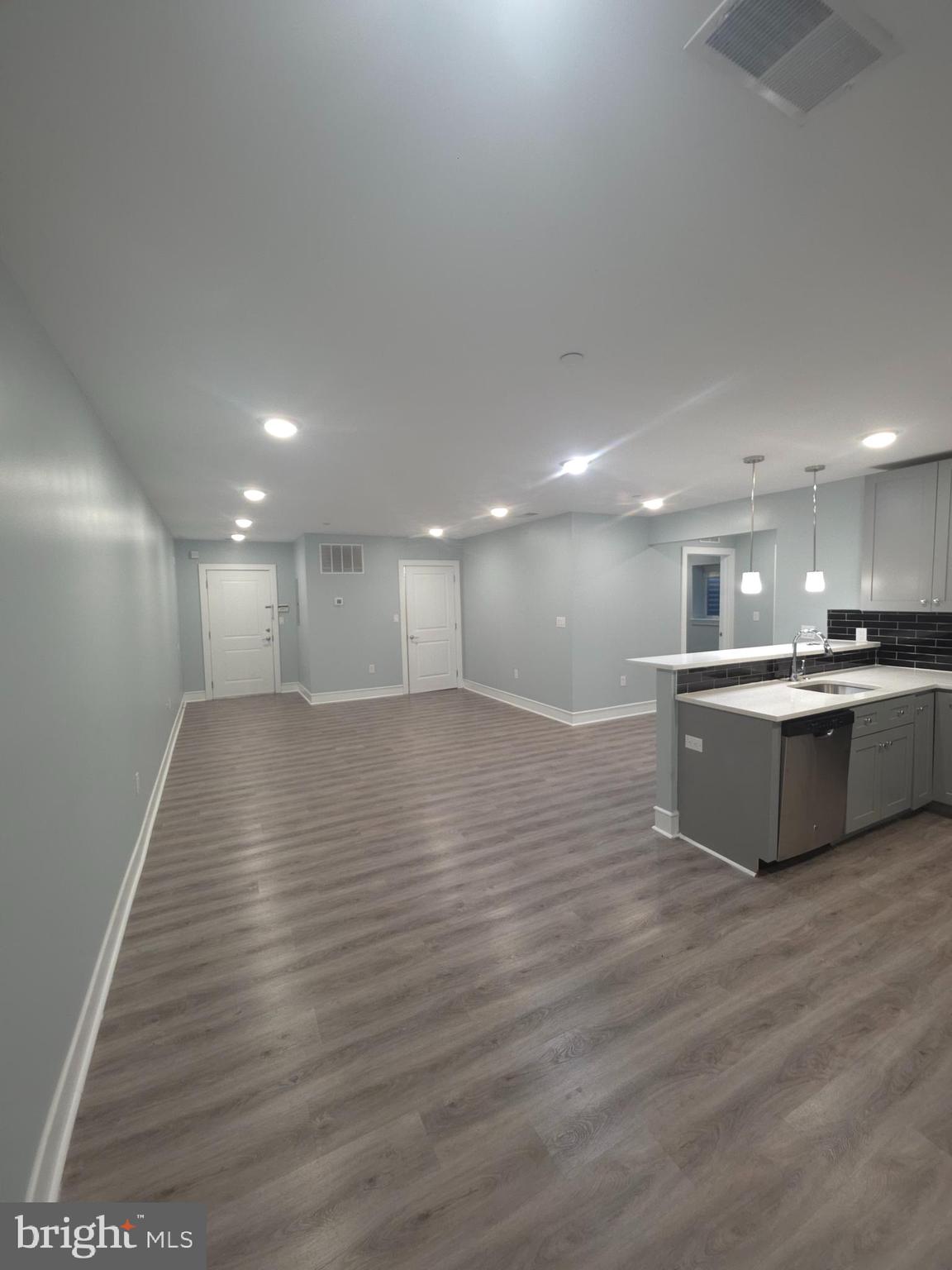 MANTUA - Residential Lease