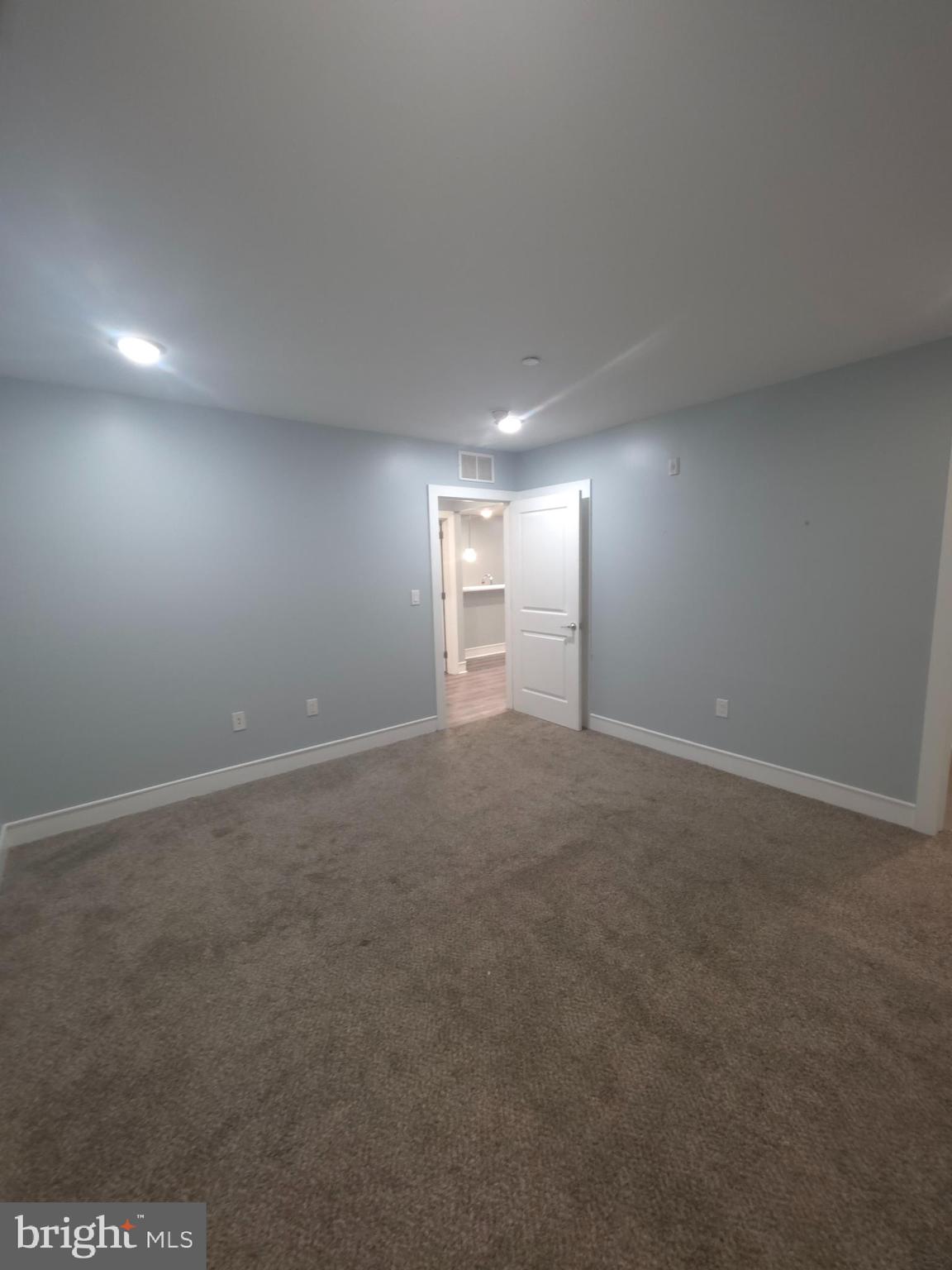 MANTUA - Residential Lease