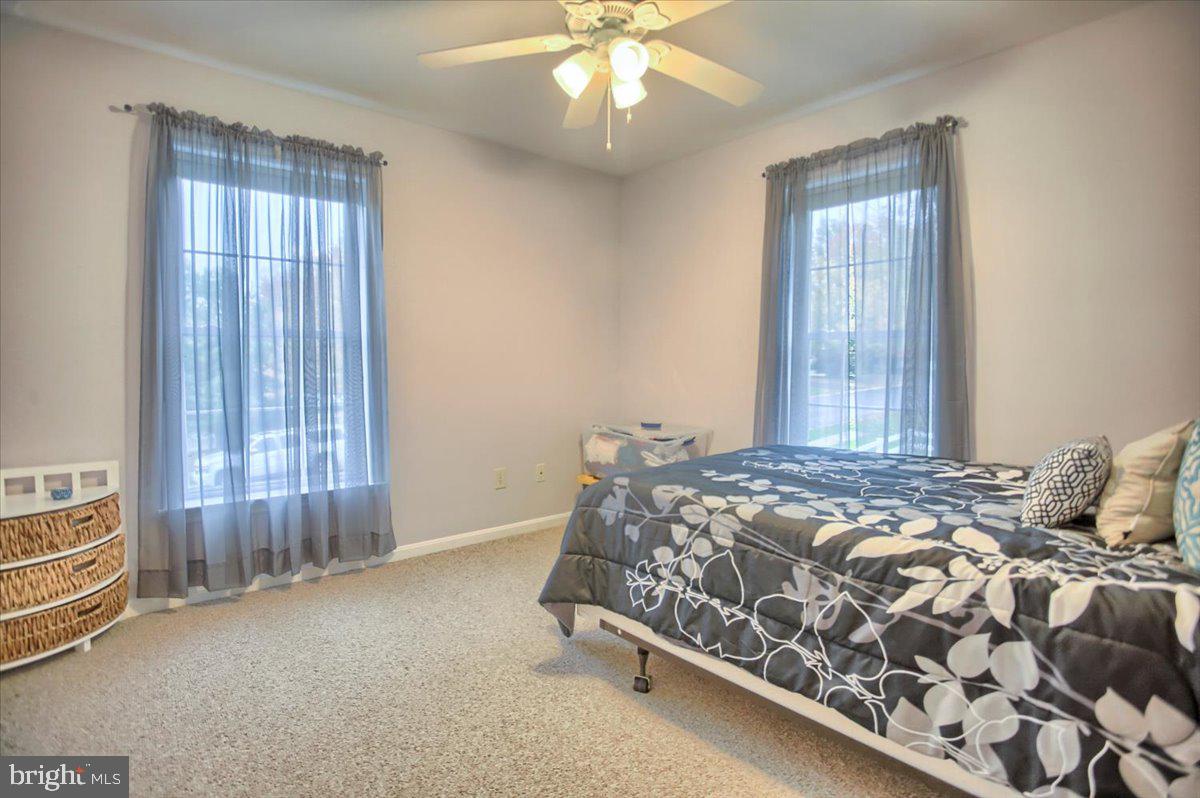KISSEL HILL COMMONS - Residential