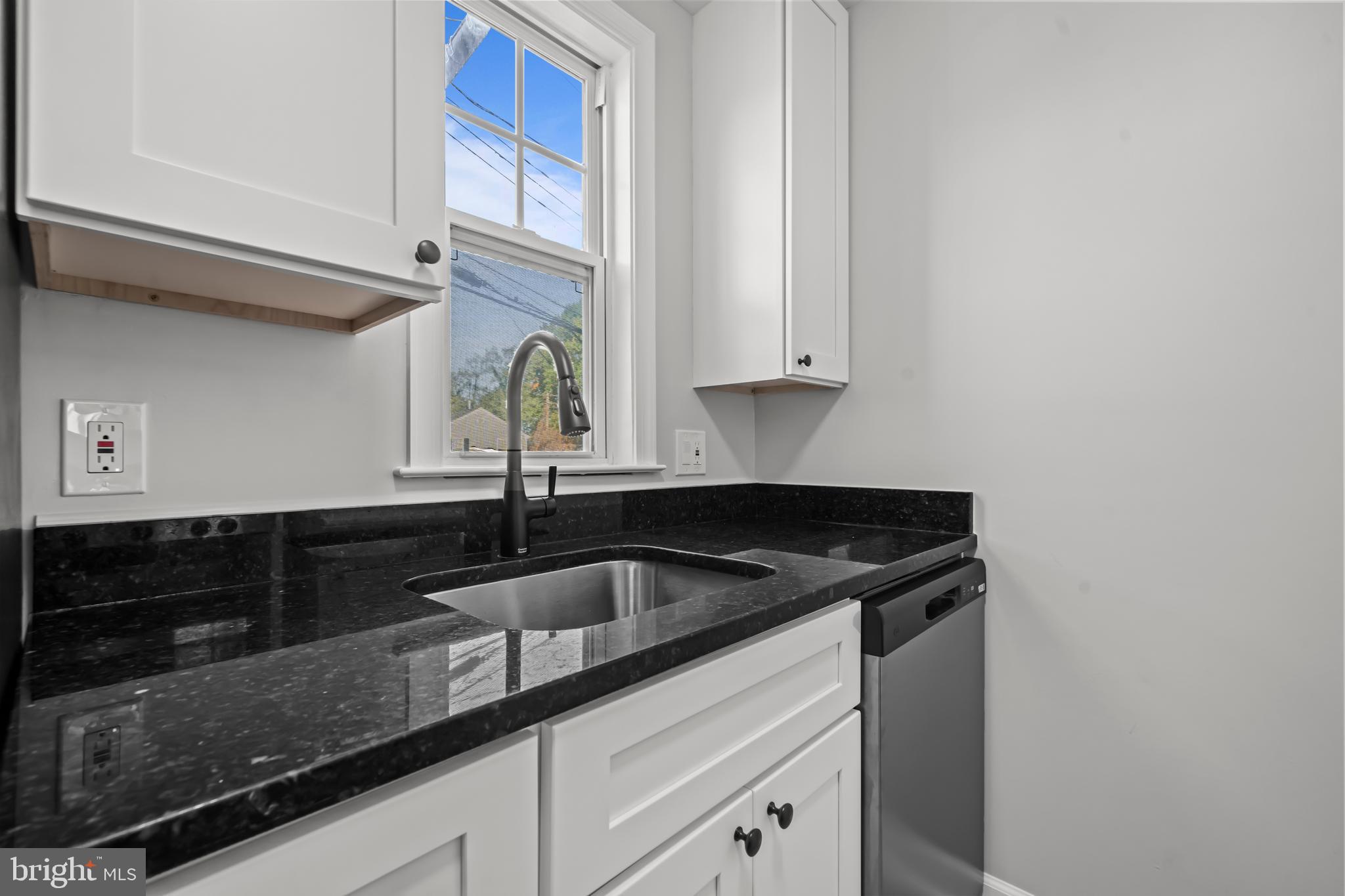 HIGHLAND AT LANDOVER STATION - Residential