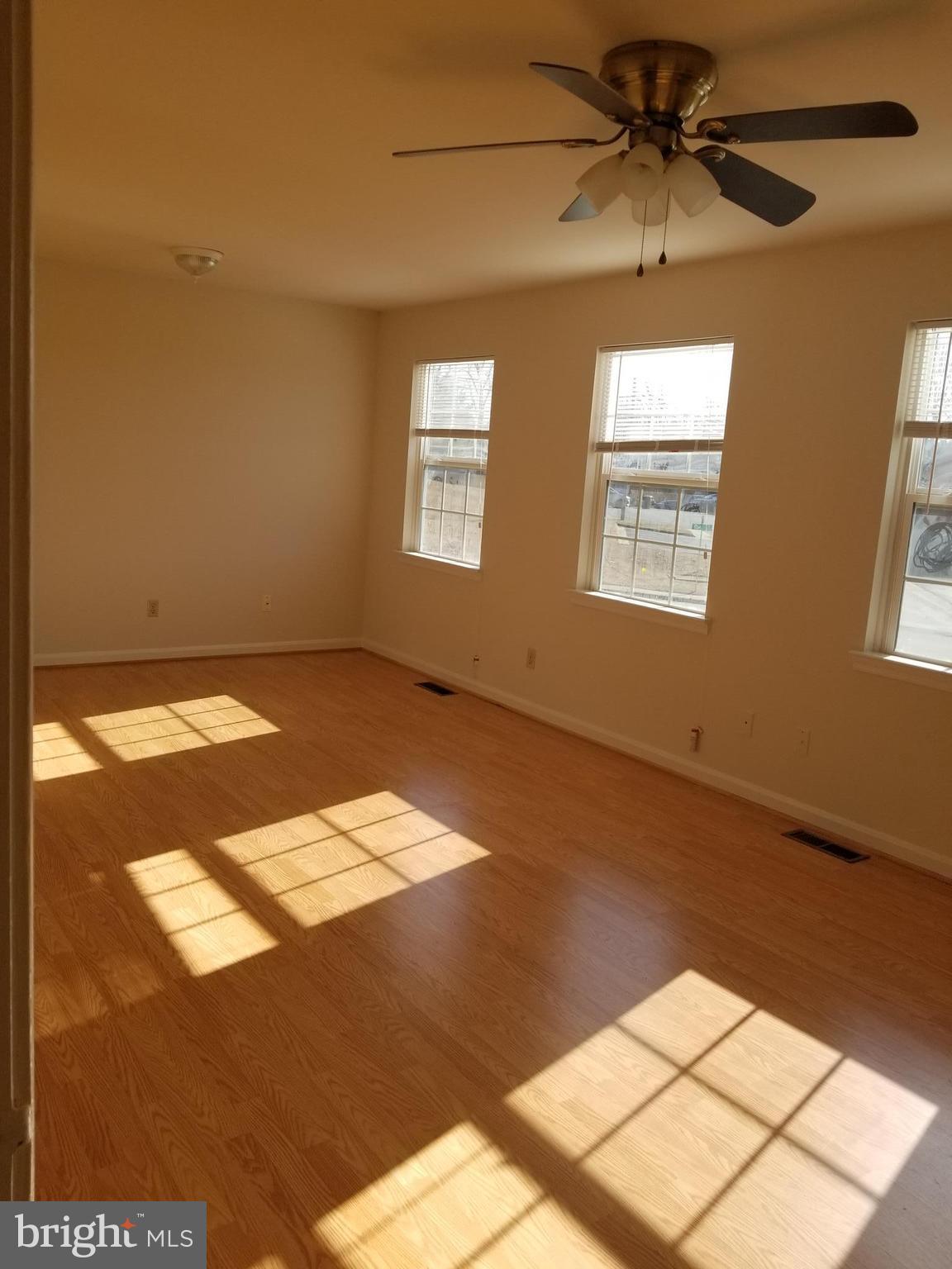 STAFFORD OAKS - Residential Lease