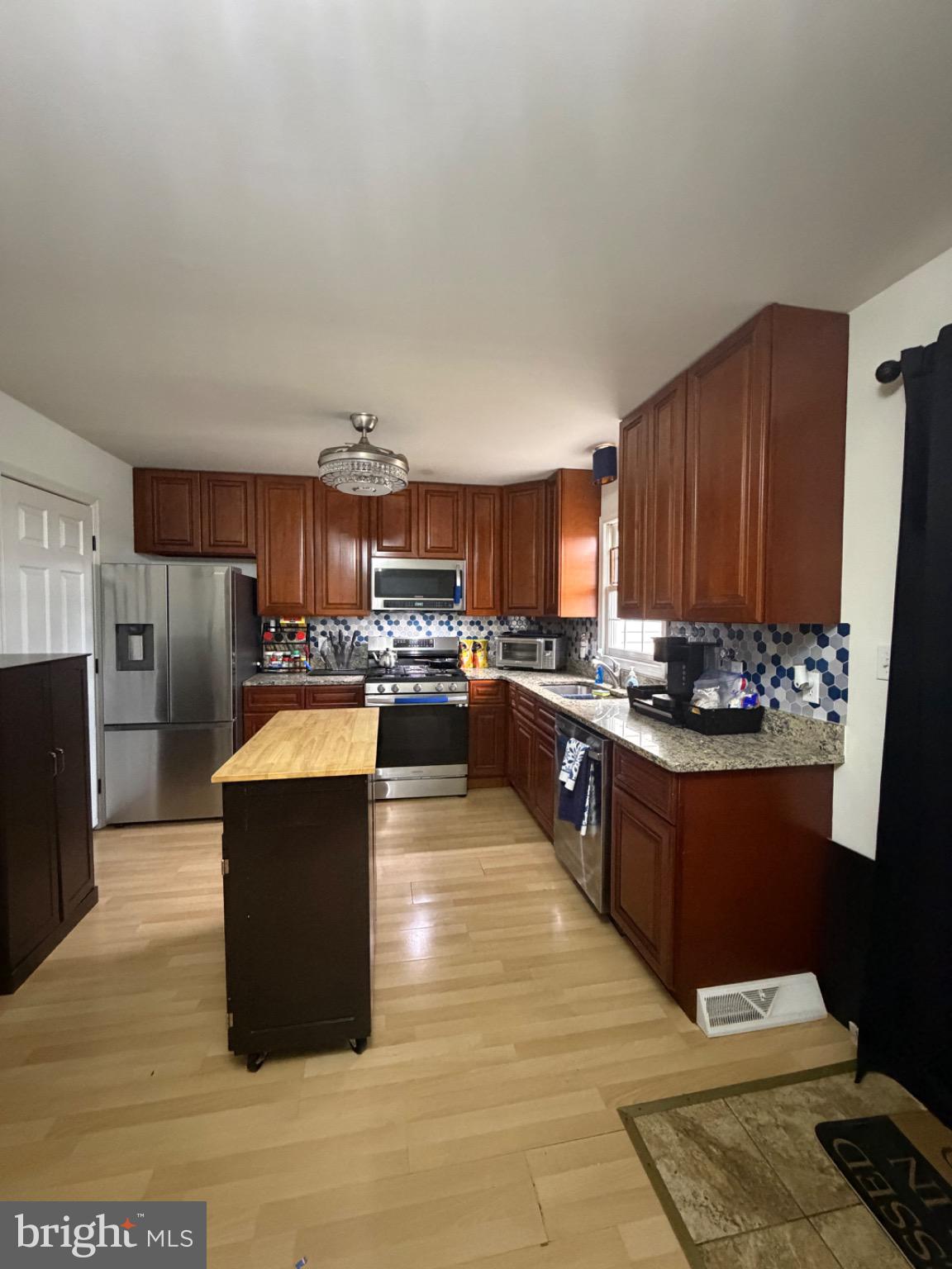 680 ROBIN HILL CIRCLE