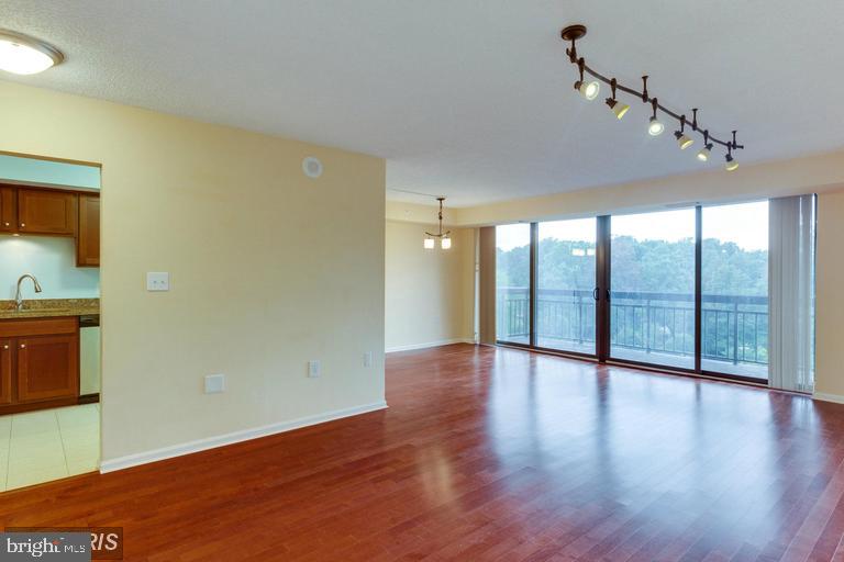 RENAISSANCE - Residential