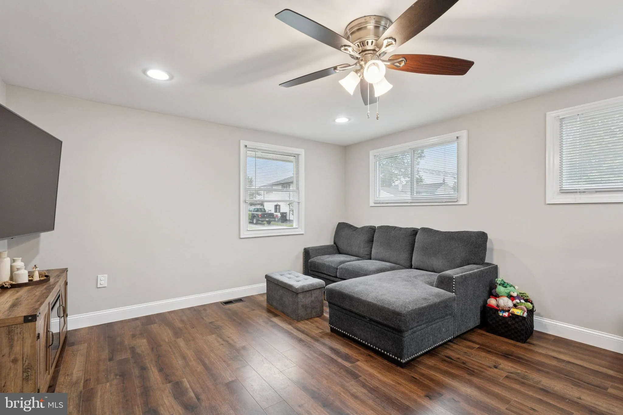 Bensalem, Pennsylvania 19020, United States, 3 Bedrooms Bedrooms, ,1 BathroomBathrooms,Residential,Contingent,132443