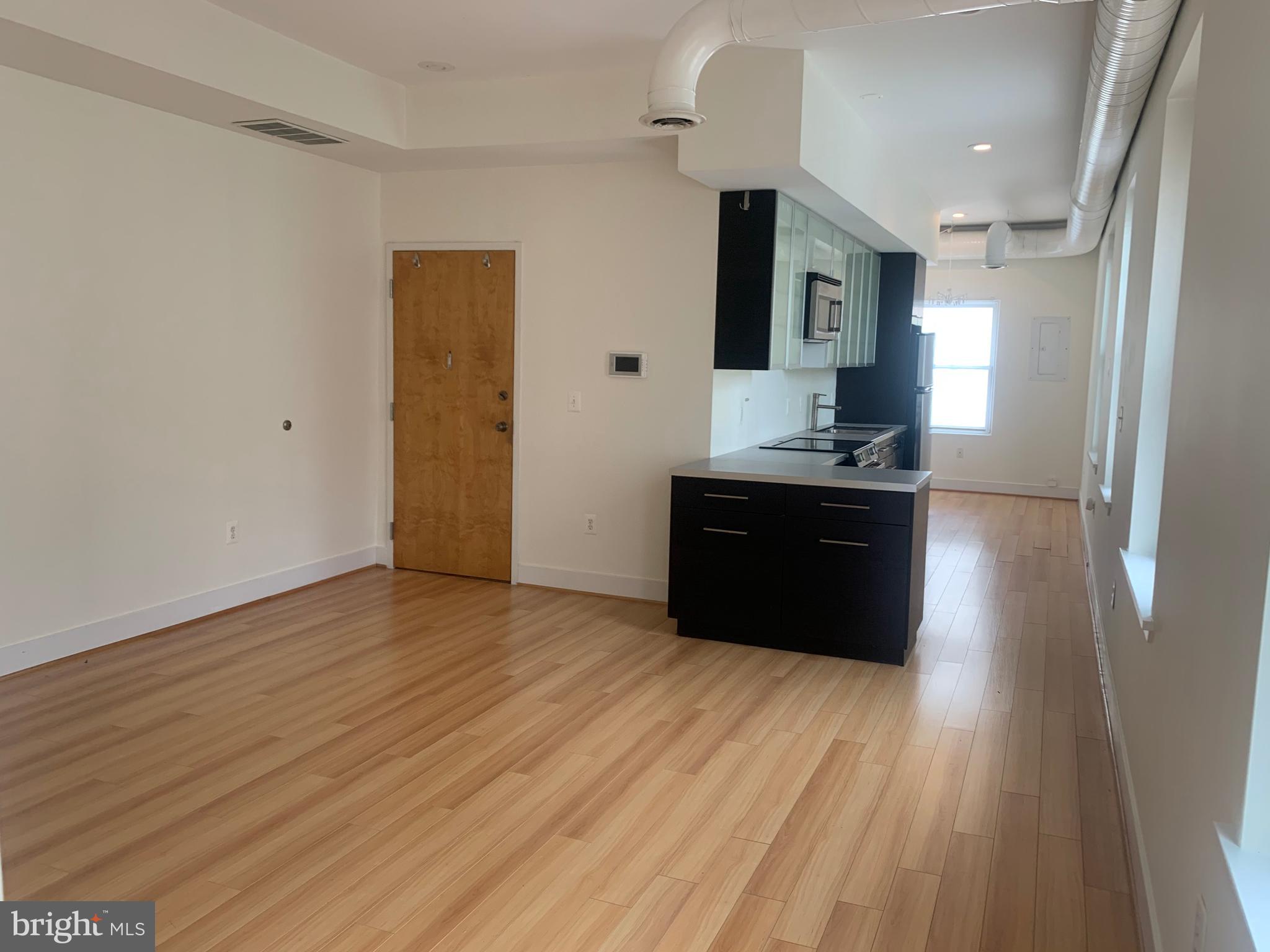 MOUNT VERNON PLACE HISTORIC DISTRICT - Residential Lease