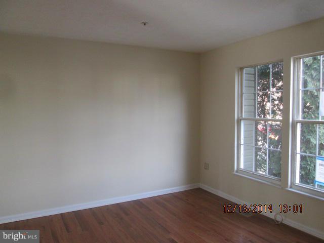 FOX CHASE - Residential