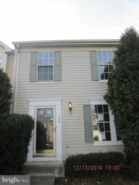 FOX CHASE - Residential