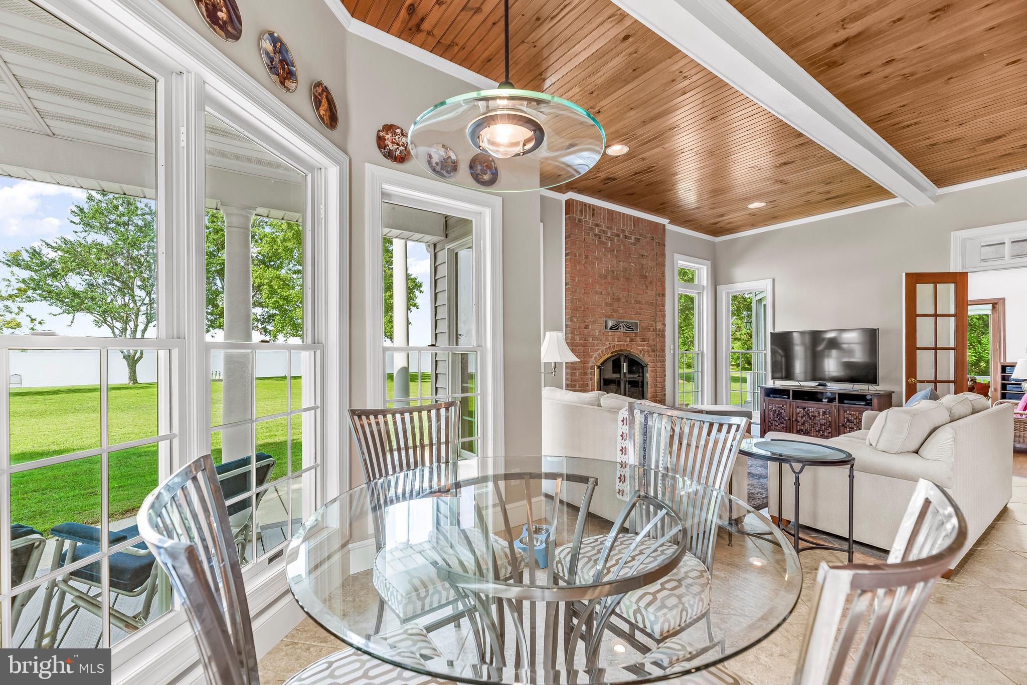 SEPTEMBER POINT - Residential