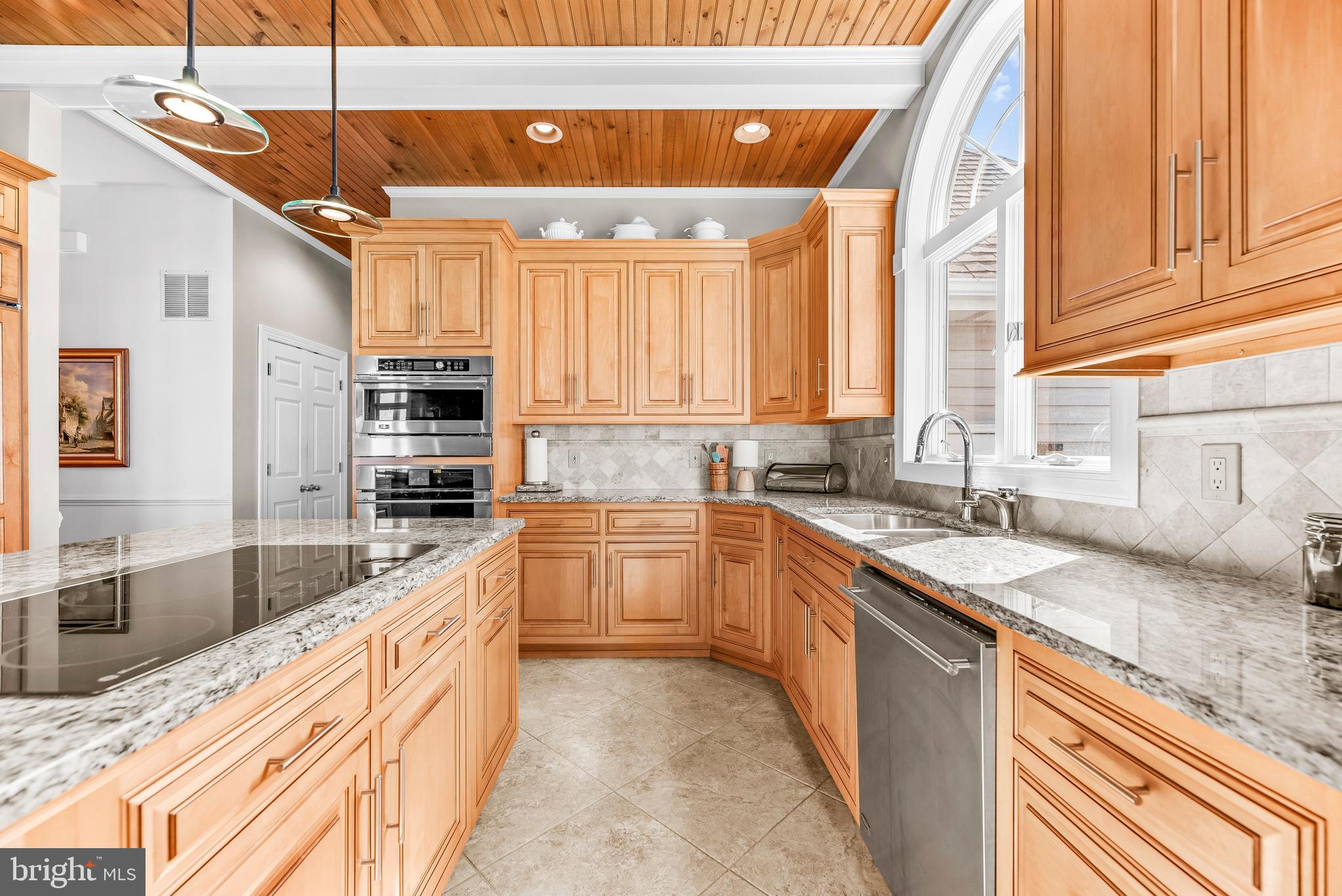 SEPTEMBER POINT - Residential