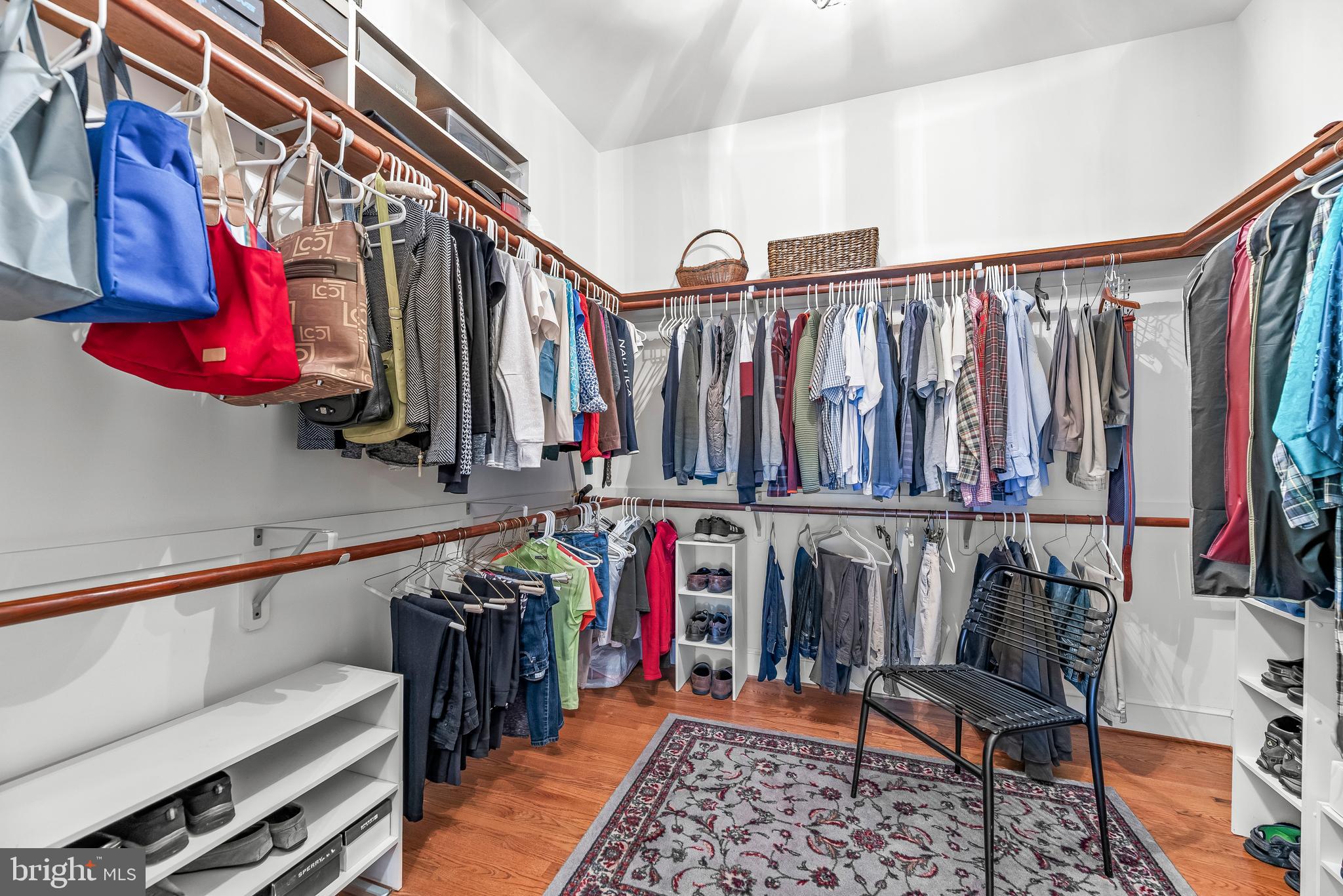 SEPTEMBER POINT - Residential