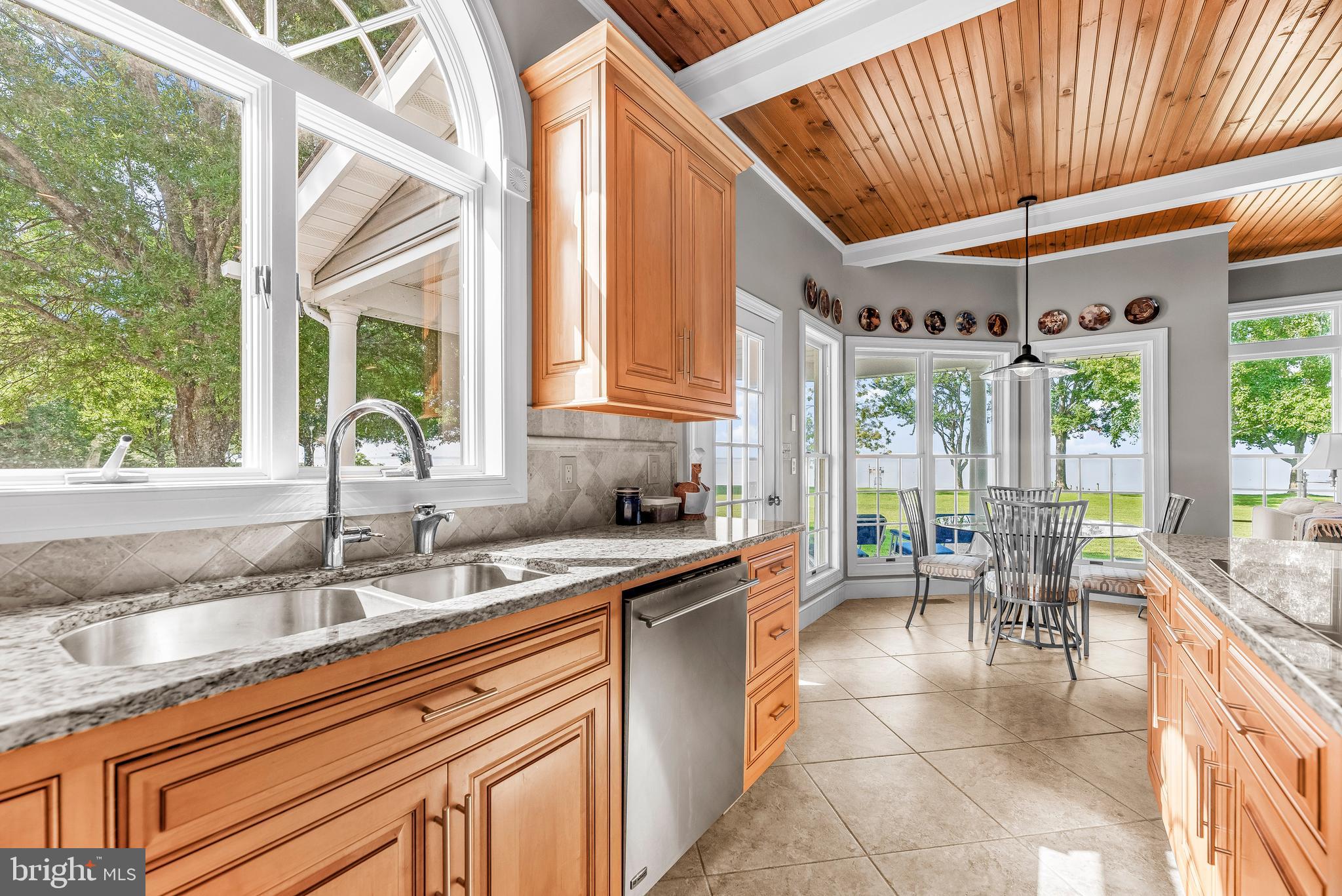 SEPTEMBER POINT - Residential