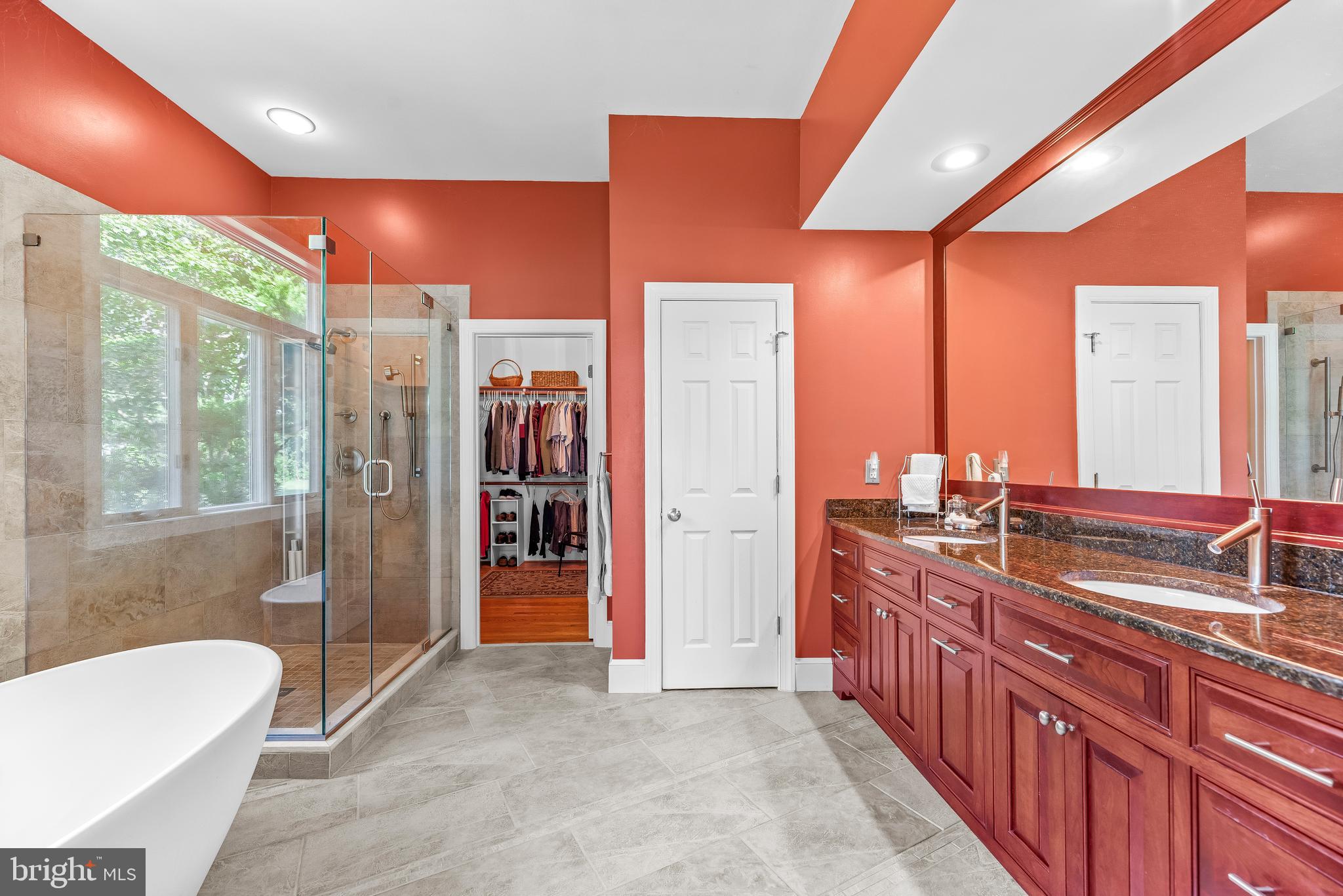 SEPTEMBER POINT - Residential