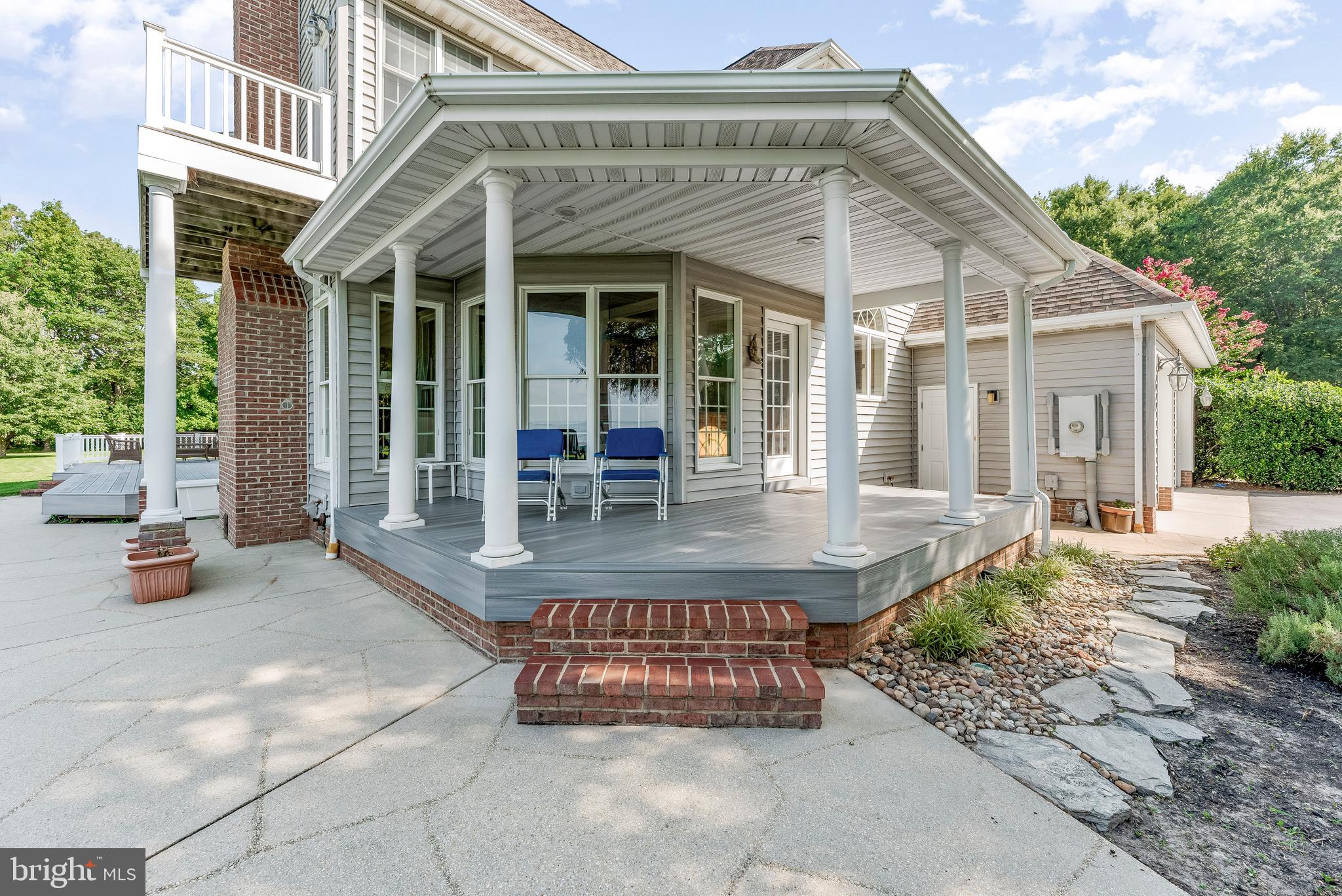 SEPTEMBER POINT - Residential