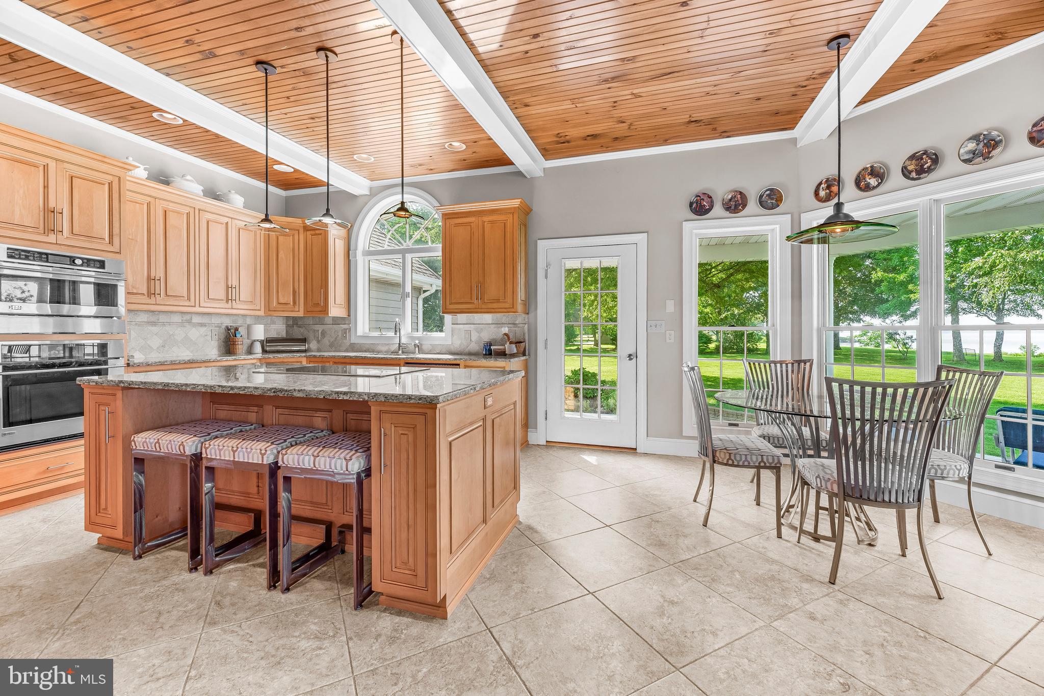 SEPTEMBER POINT - Residential