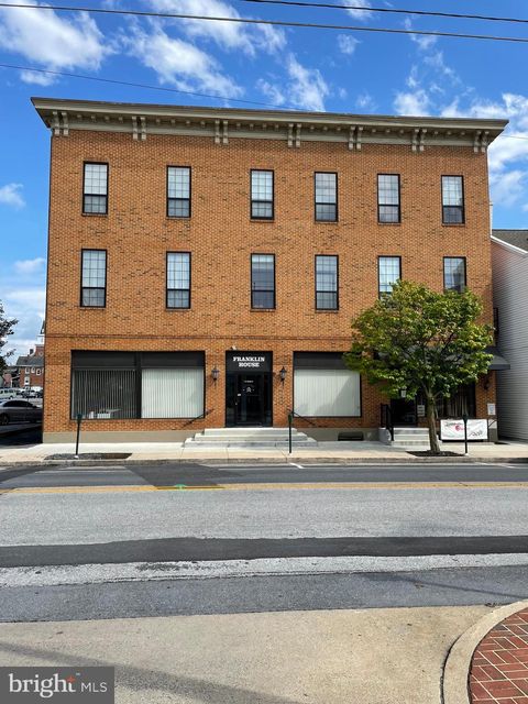 11 N CARLISLE STREET GREENCASTLE PA 17225