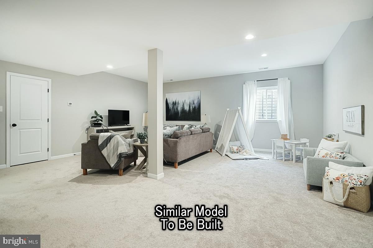 HICKORY POINTE - Residential