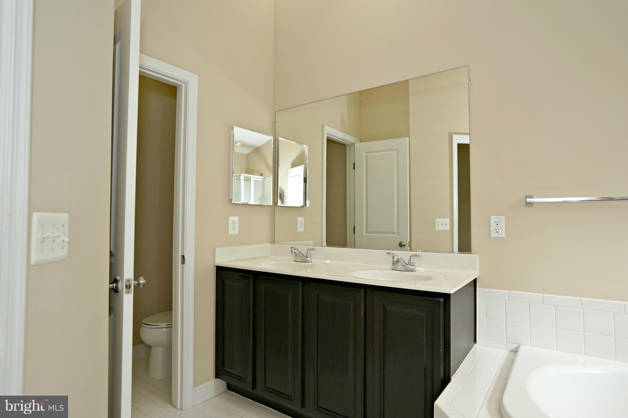 PEMBROOKE - Residential