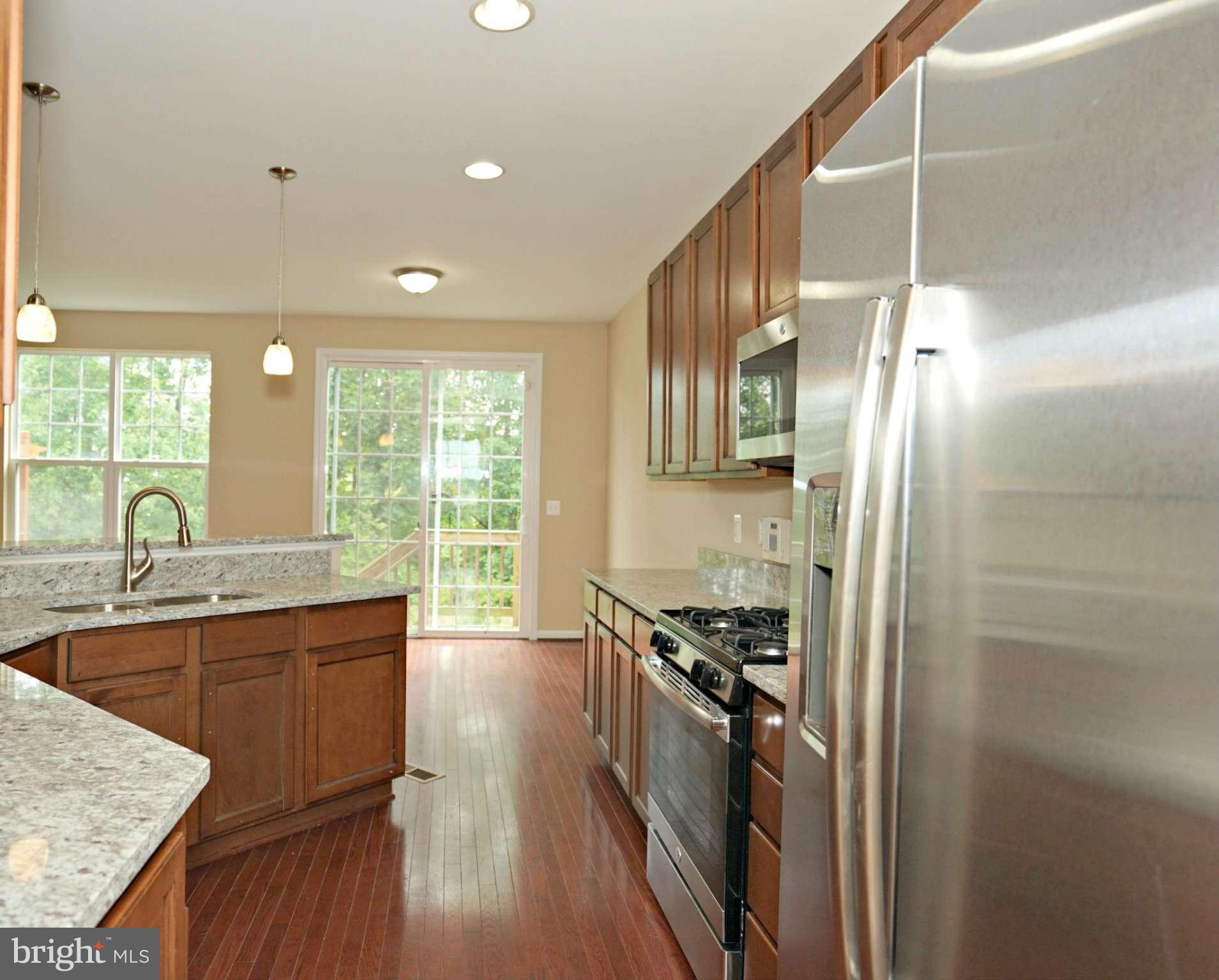 PEMBROOKE - Residential