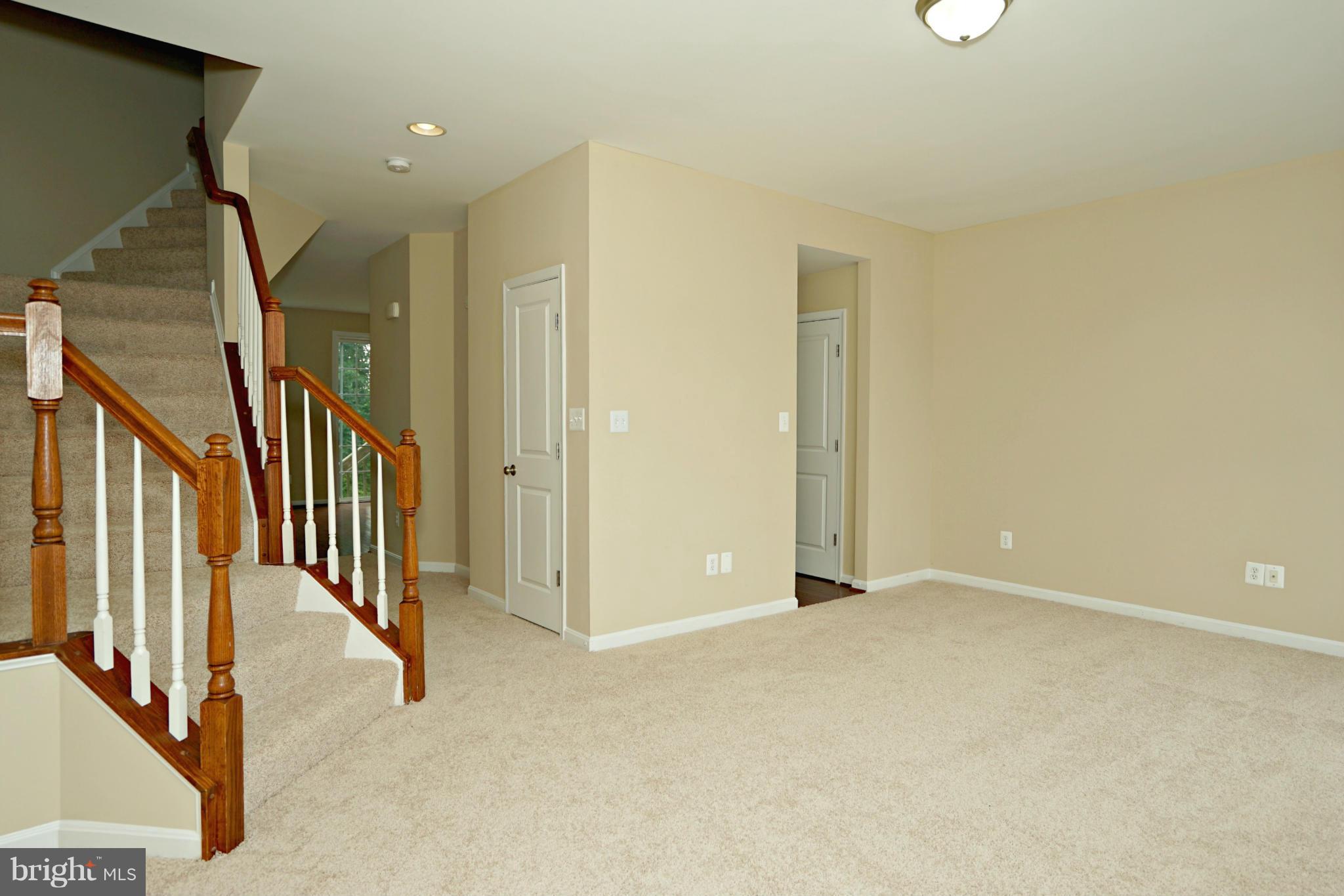 PEMBROOKE - Residential