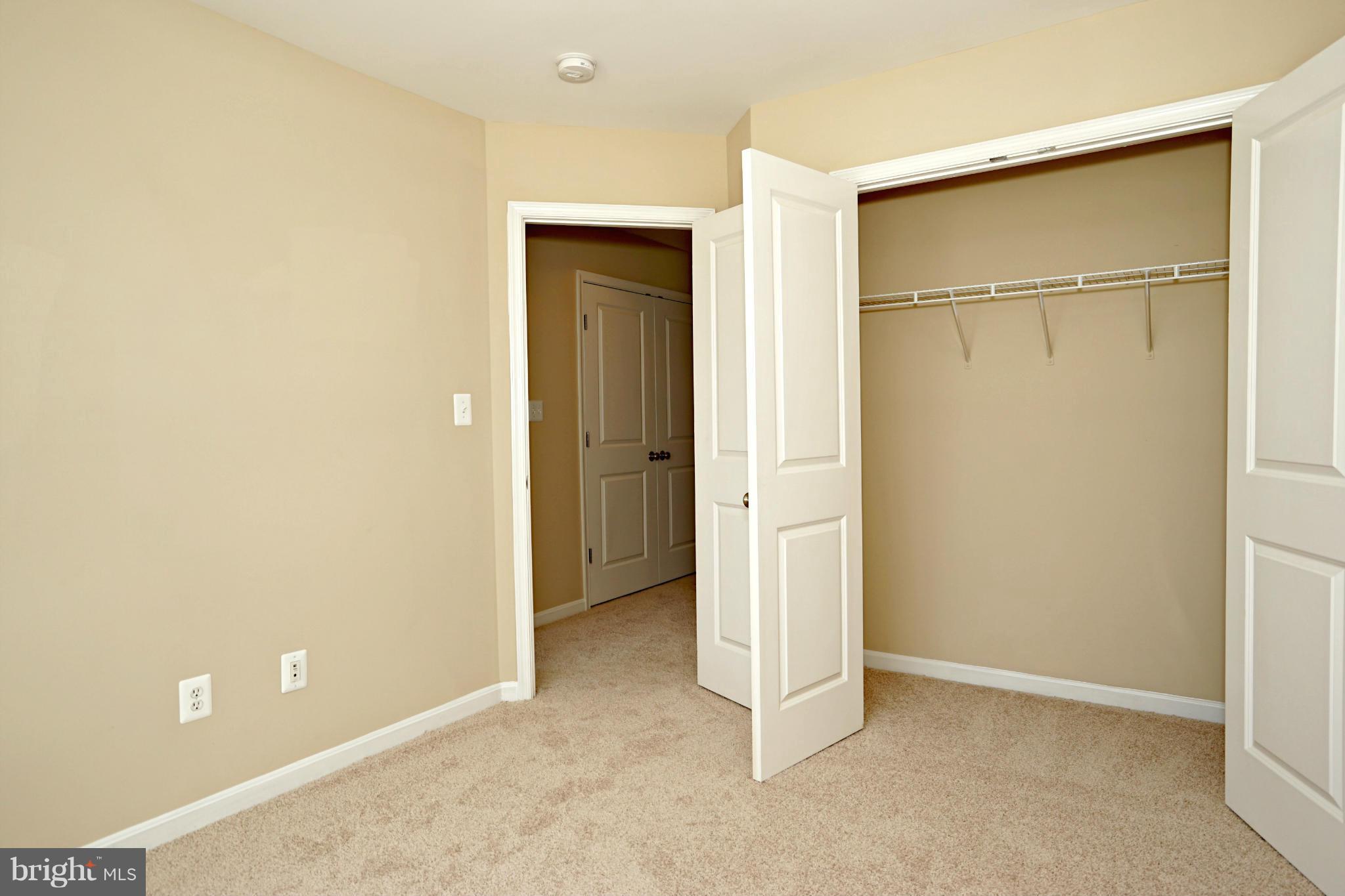 PEMBROOKE - Residential