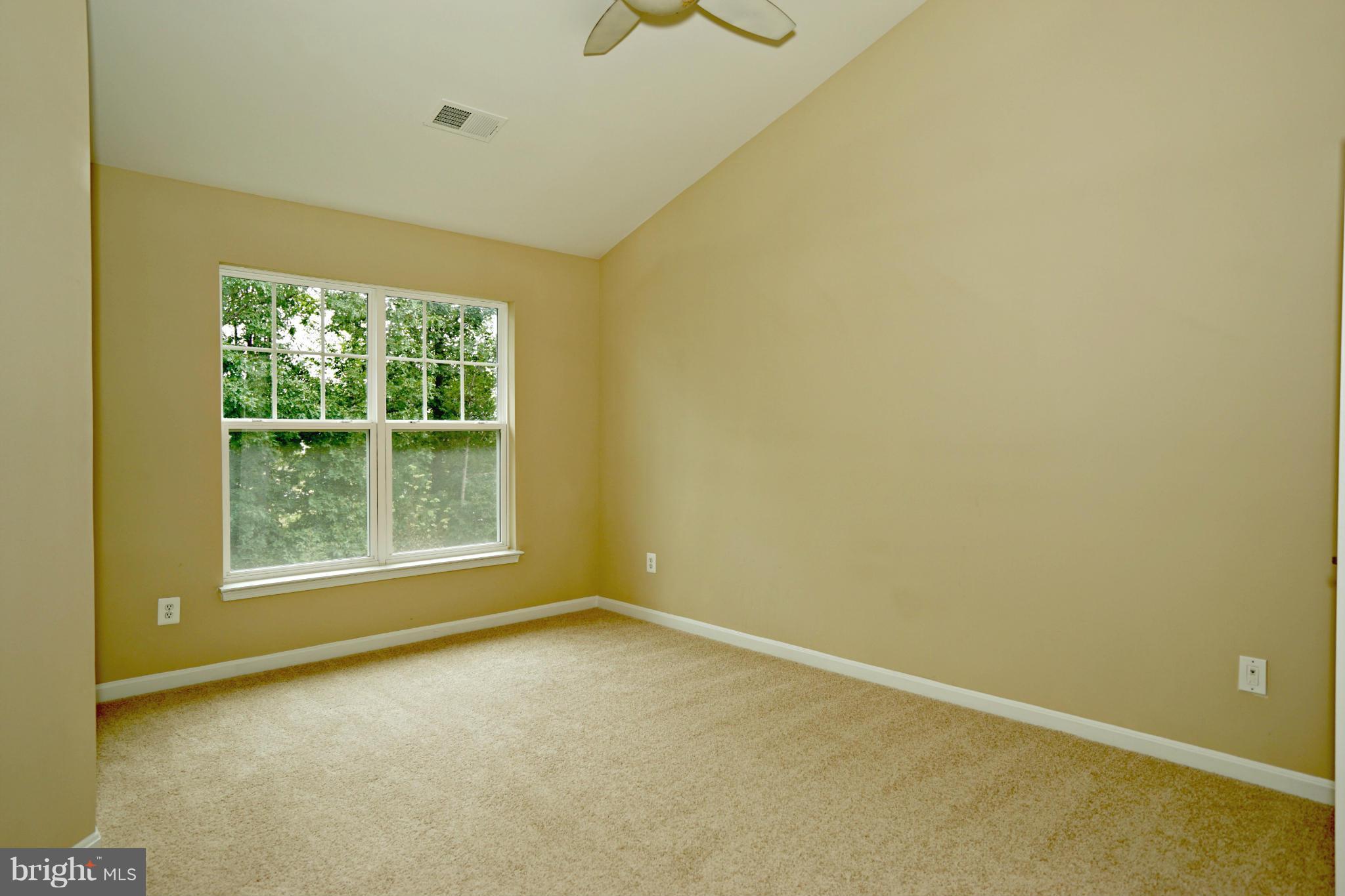 PEMBROOKE - Residential