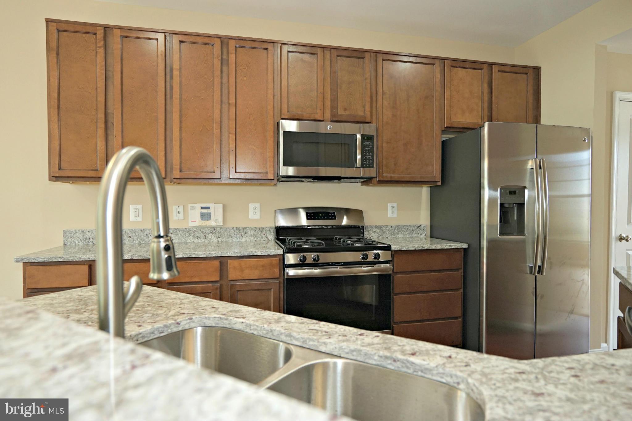 PEMBROOKE - Residential