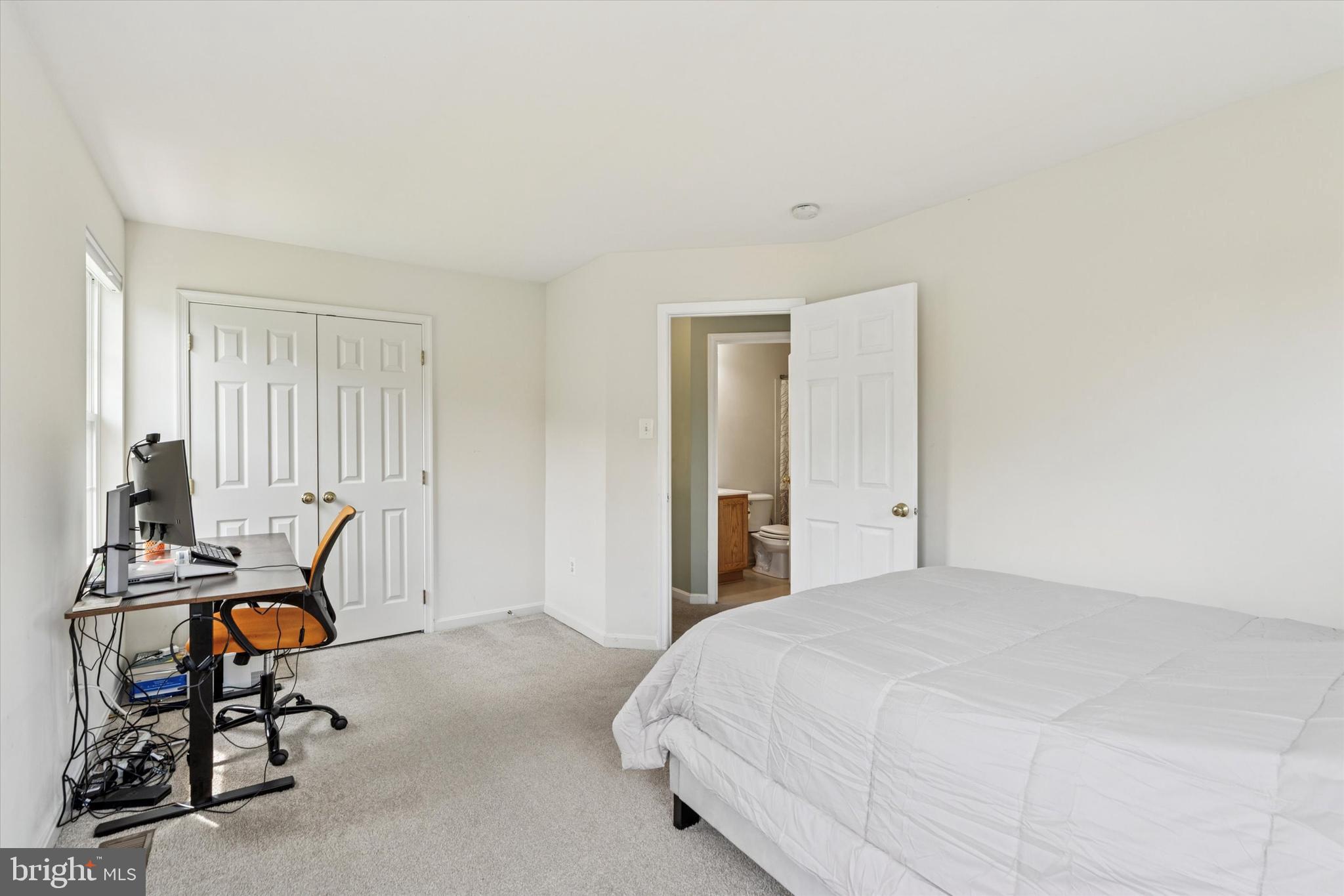 PENNS MANOR - Residential