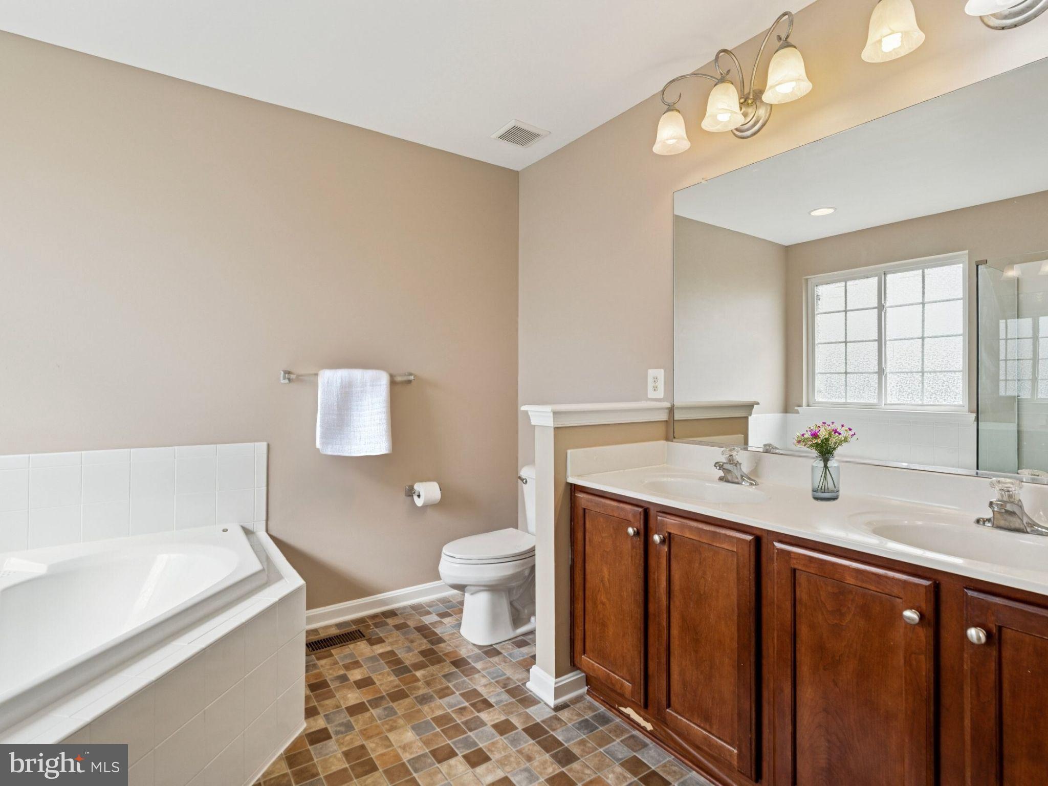 PENNS MANOR - Residential