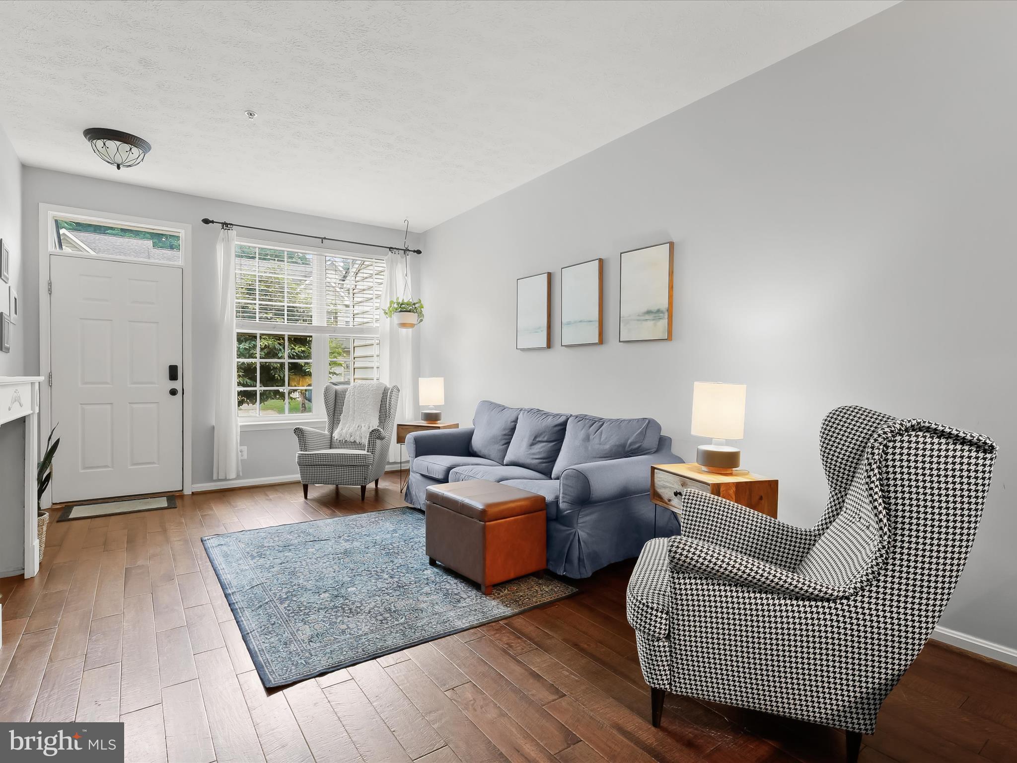 602 RUSTIC COURT