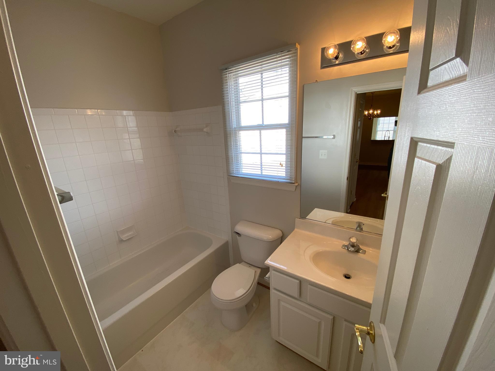 STONEFIELD - Residential Lease