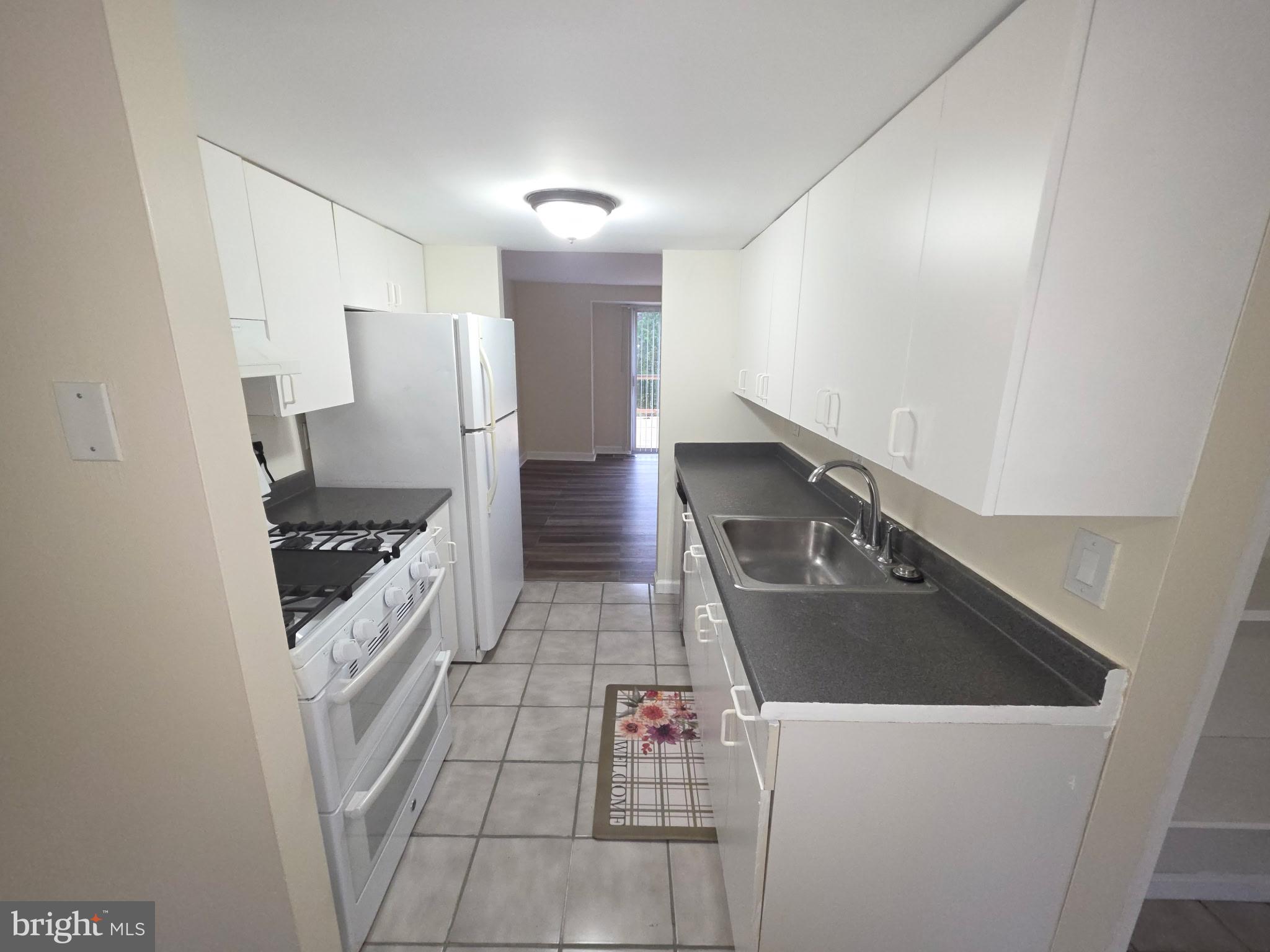 VILLAGE OF HARPERS CHOICE - Residential Lease