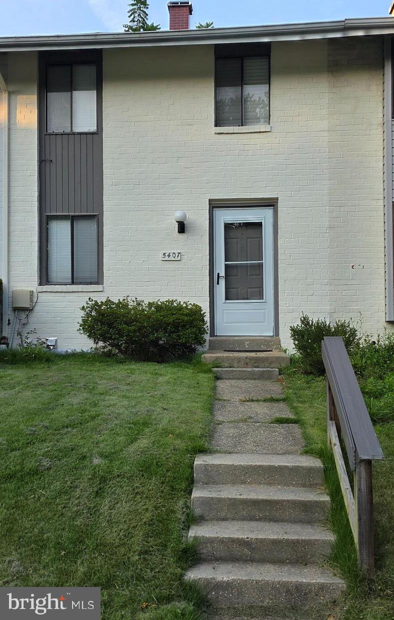 Like New 4 BEDROOM TOWNHOUSE** 4BRS with 2 1/2 Baths Very Private 4 TH BEDROOM ON LOWER LEVEL W/Shower***w/Bedroom & Walk out to back yard from this level also** Freshly Painted**Updated Plank Flooring**Partial Carpeting basement level** New Window Treatments** Kitchen with breakfast Room**Dinning/Living Room**Walk-out from Dining/Living Room thru glass sliding door to Hug New Deck for outdoor entertaining**Very close to college/shopping/gas station/hospital/school** Excellent Credit Only** No Pets** $2,900 Security Deposit and One Months Rent** A Must See!** Available now.