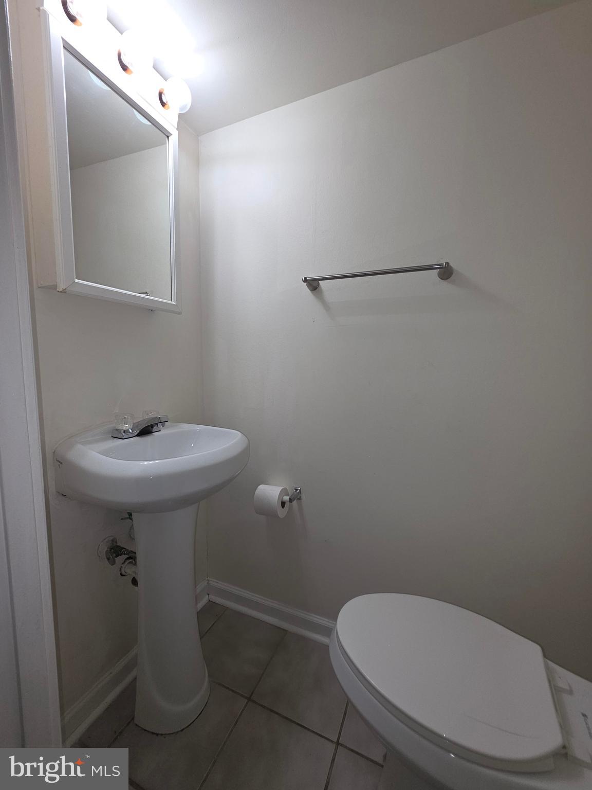 VILLAGE OF HARPERS CHOICE - Residential Lease