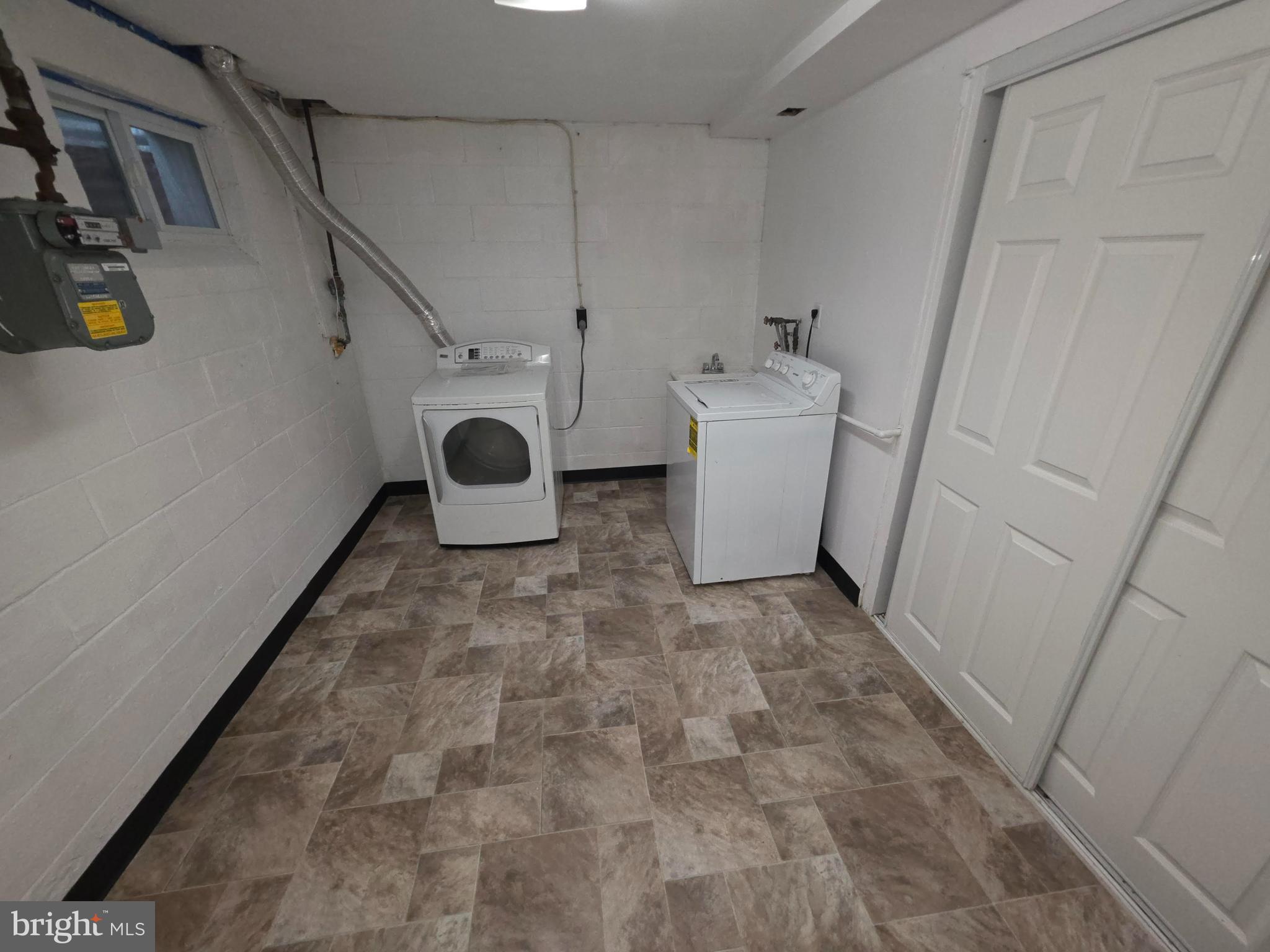 VILLAGE OF HARPERS CHOICE - Residential Lease