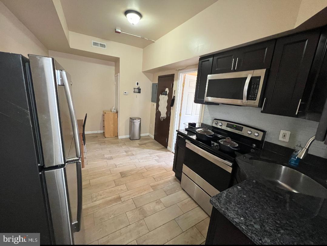 537 N 13TH STREET 2F