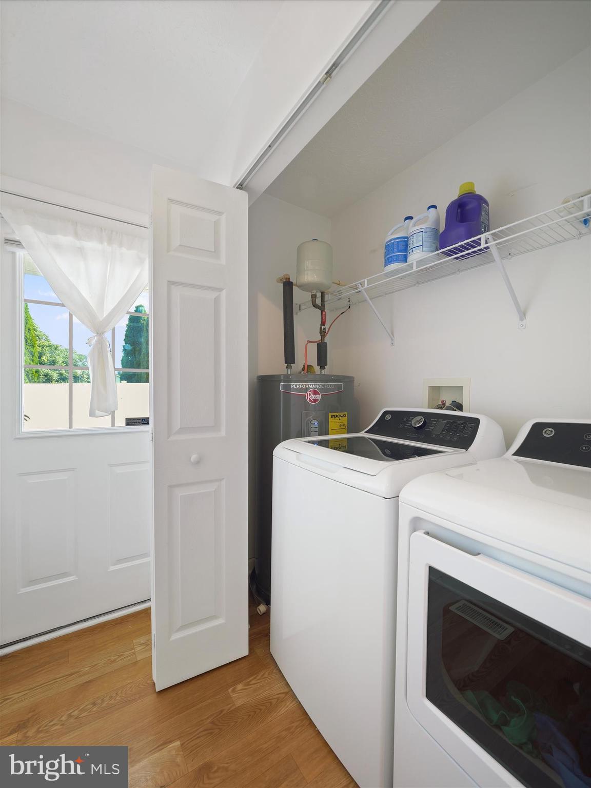 ELIZABETH STATION - Residential