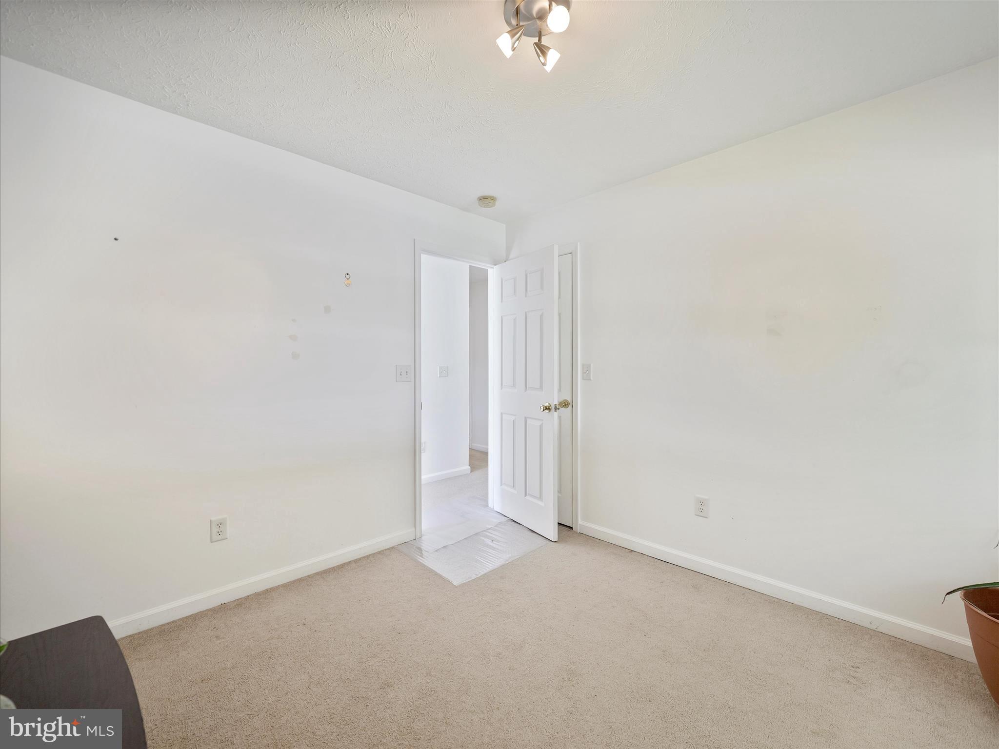 ELIZABETH STATION - Residential