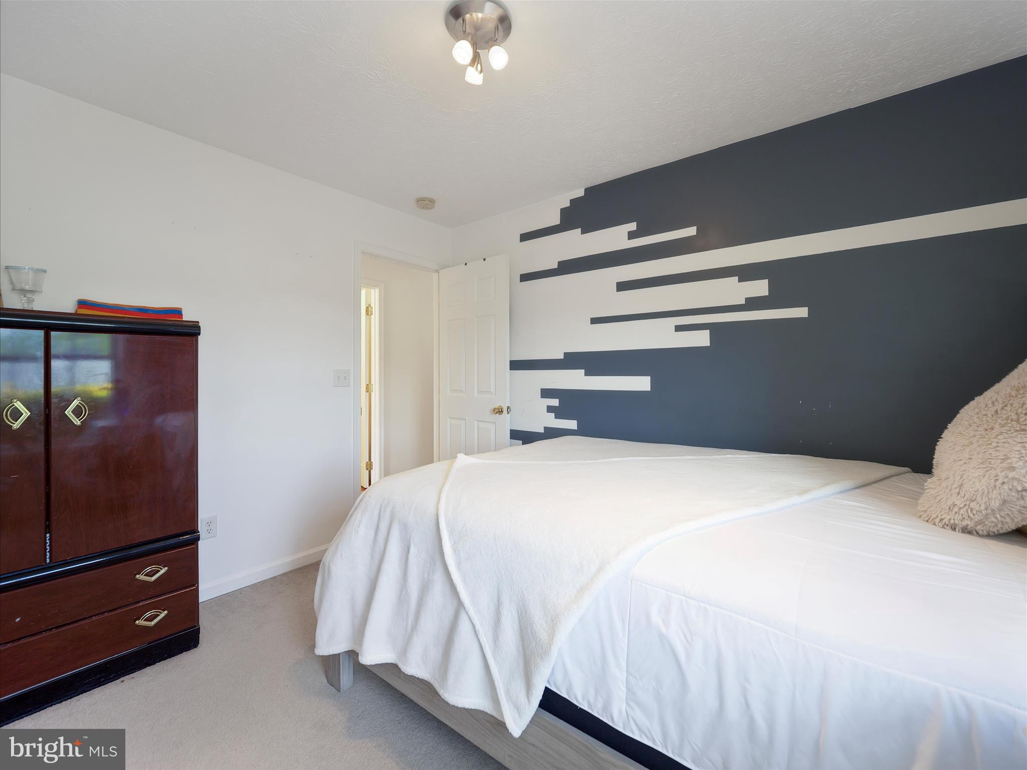 ELIZABETH STATION - Residential