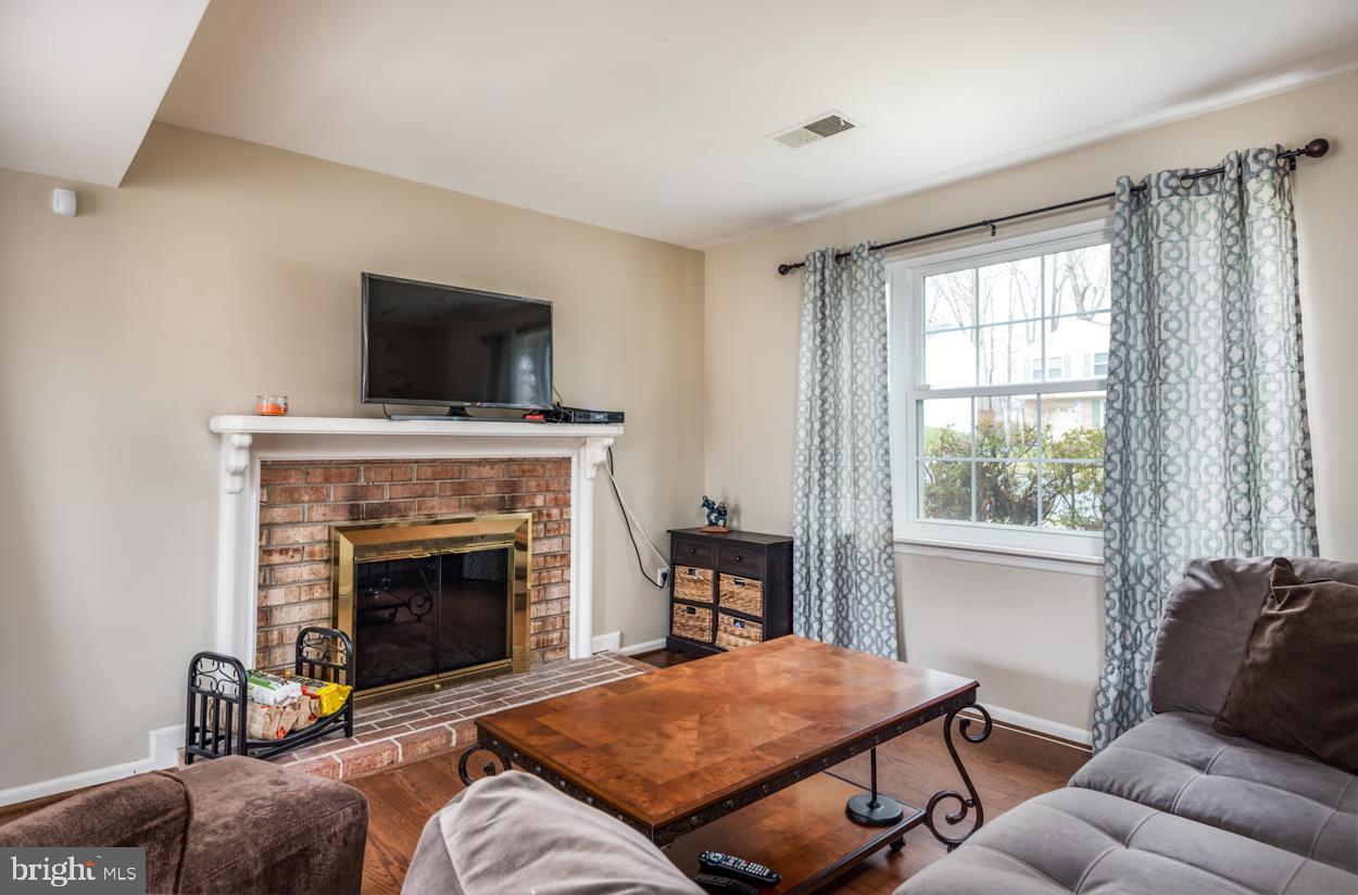 LAKE RIDGE - Residential