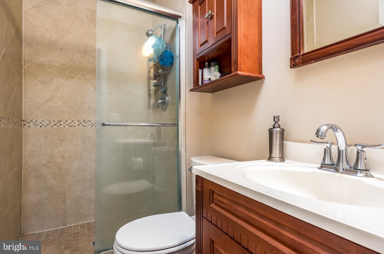 LAKE RIDGE - Residential